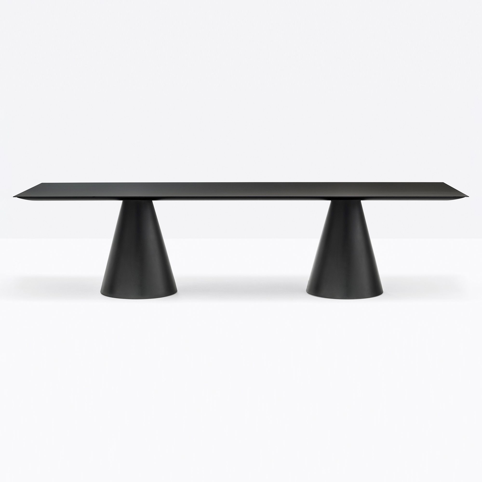 Mostrar el producto Ikon-Table del fabricante PEDRALI