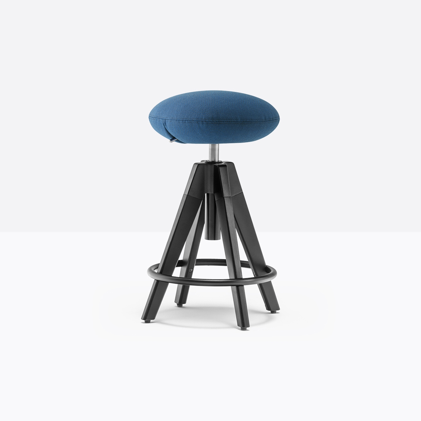 Display product Arki-Stool from manufacturer PEDRALI