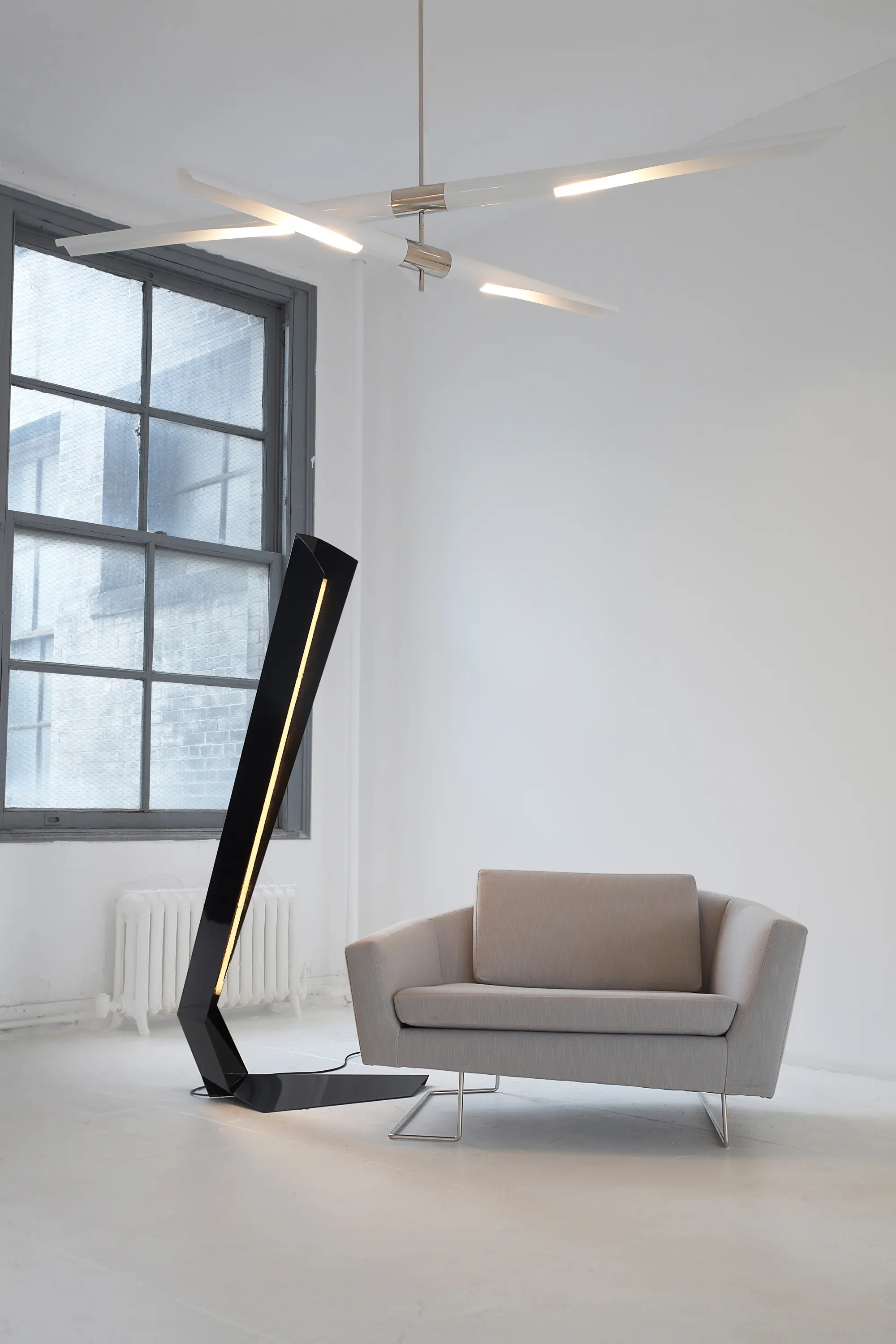 David Weeks Studio - Hennen Mobile No 430