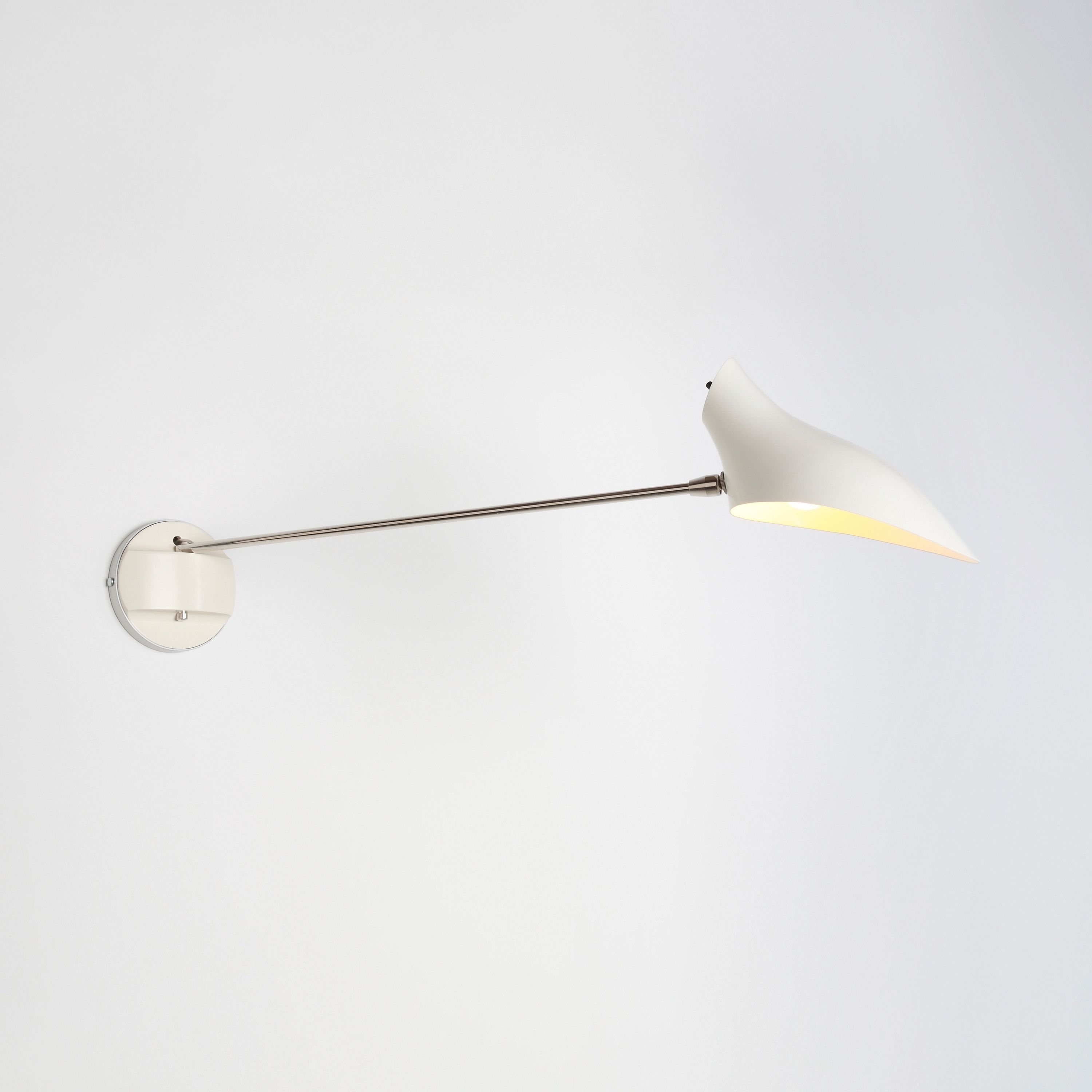Vertoon produk One Arm Sconce No 202 van vervaardiger David Weeks Studio