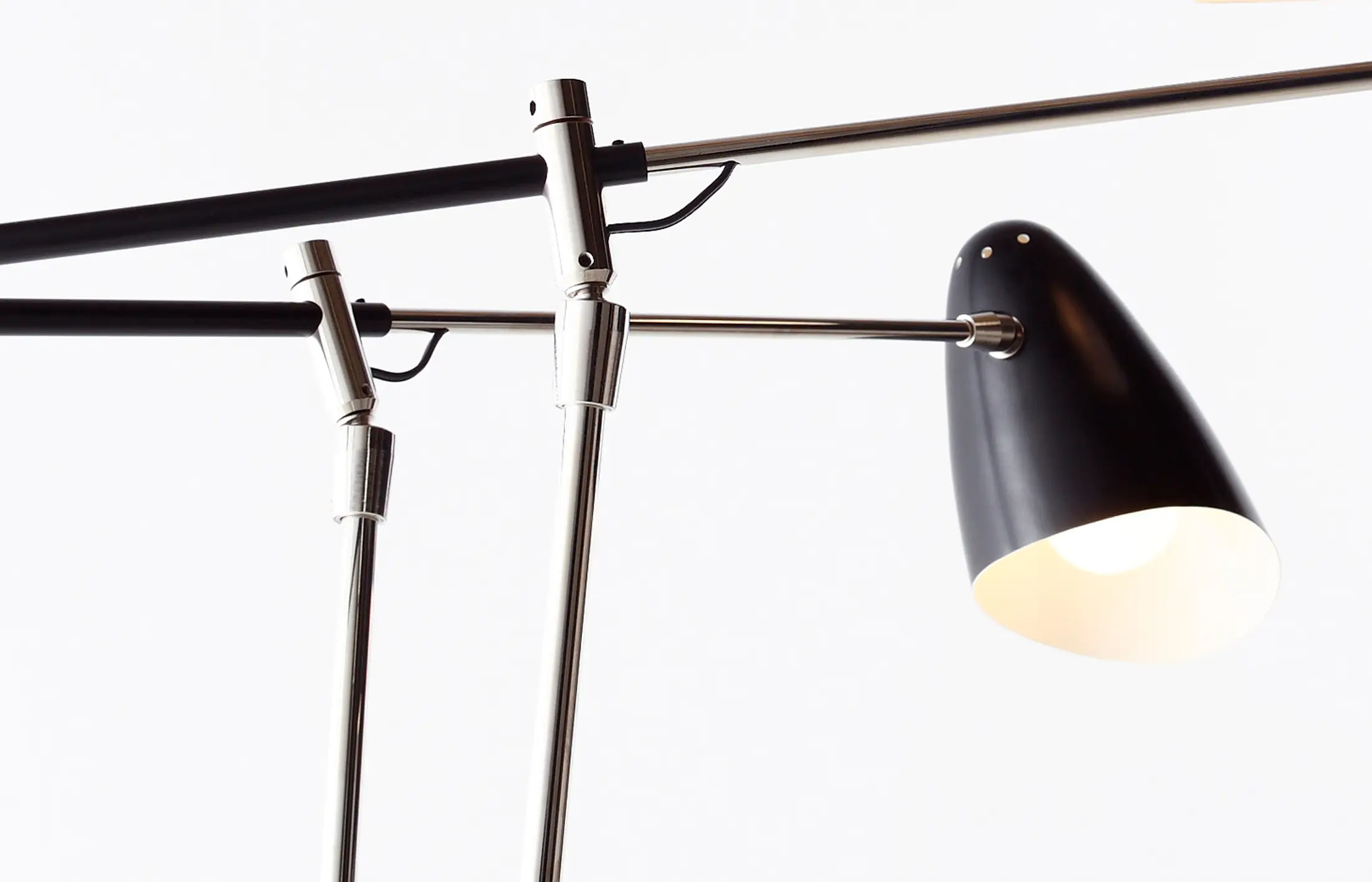 David Weeks Studio - Tripod No 303