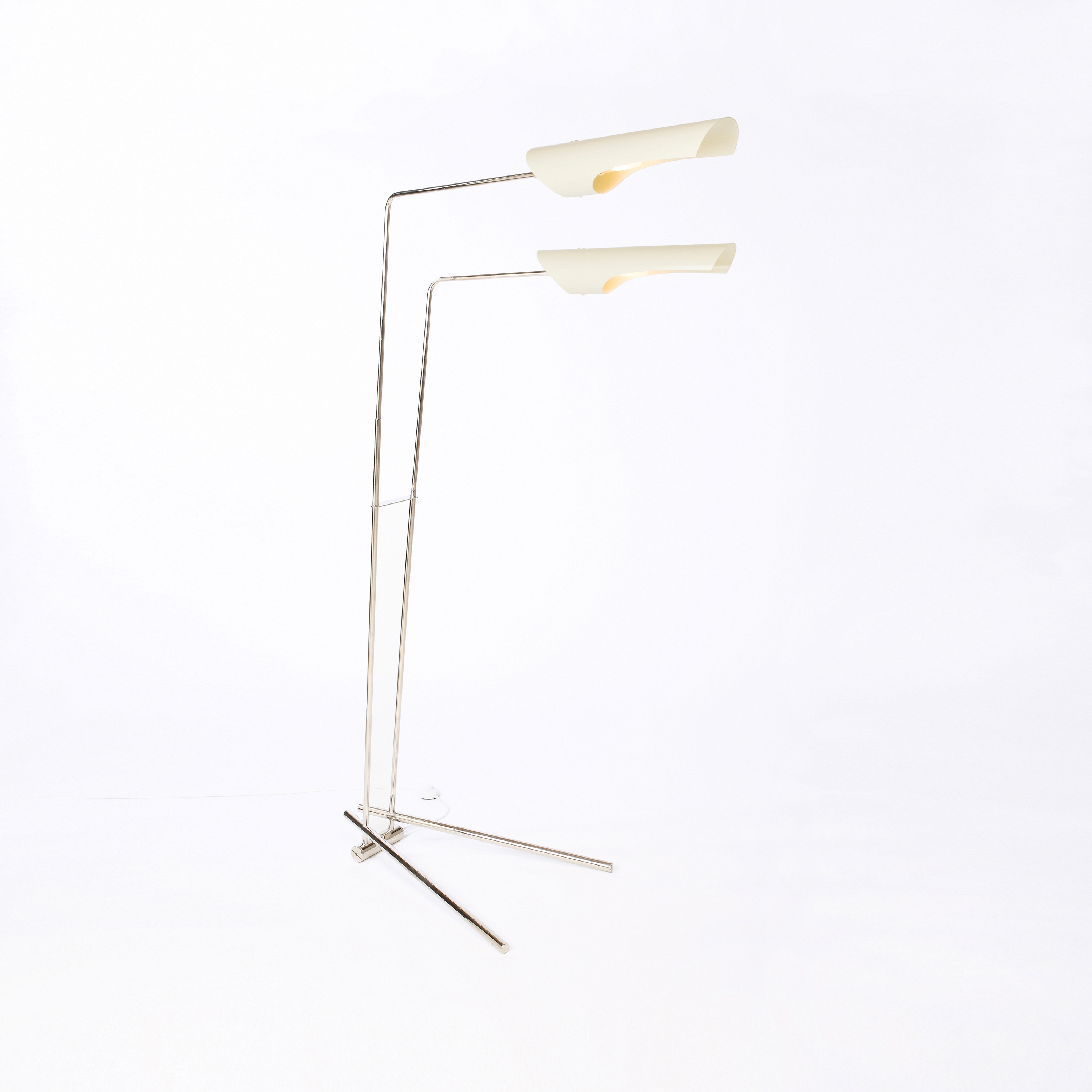 Vertoon produk Torroja Standing Lamp No 309 van vervaardiger David Weeks Studio