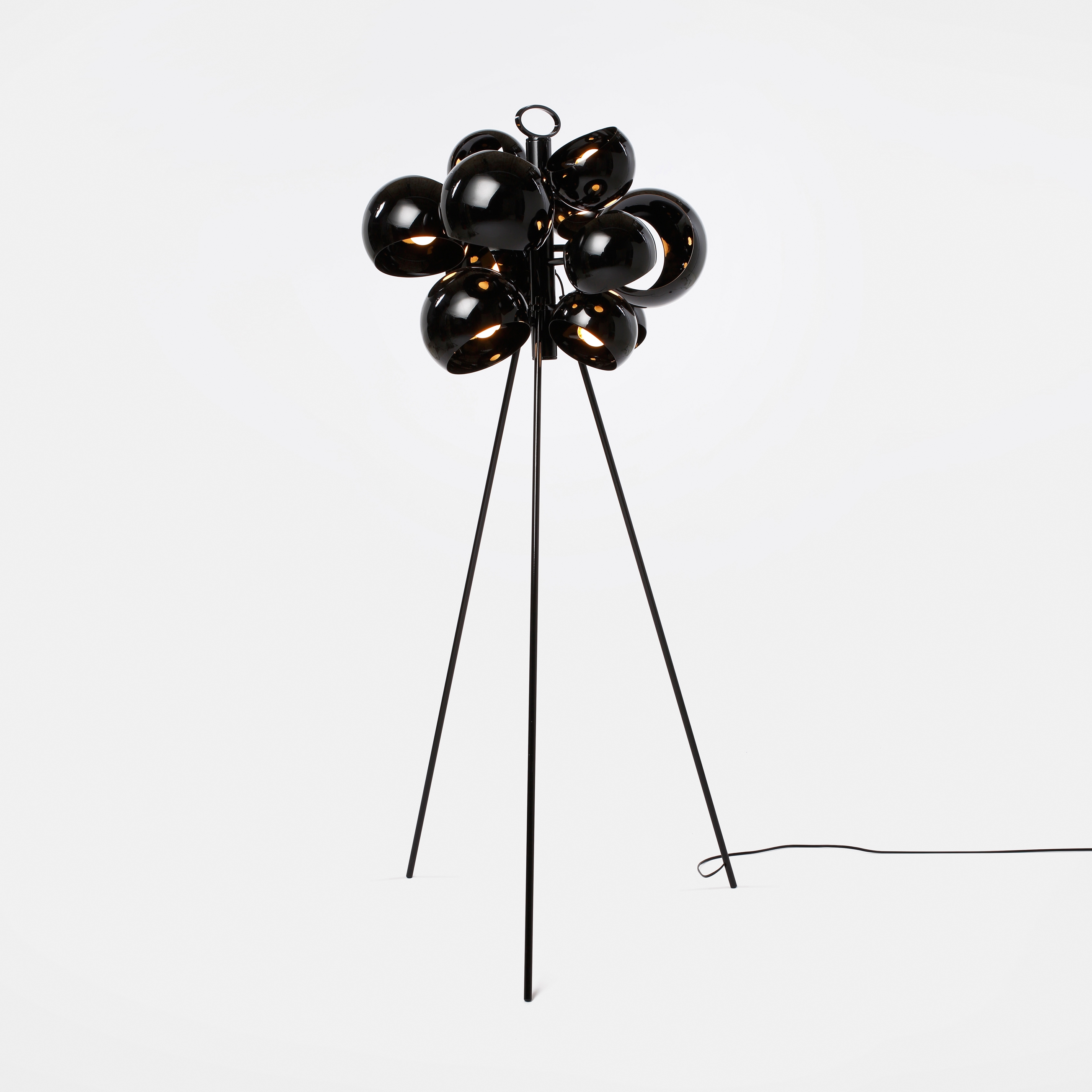 Vertoon produk Kopra Standing Lamp No 316 van vervaardiger David Weeks Studio