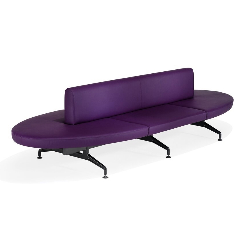 Terminal bench with central back