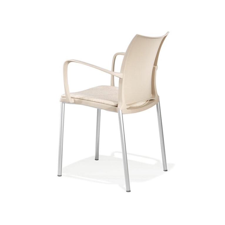 ¡Hola! chair