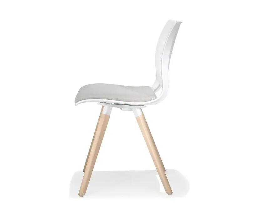 Kusch+Co - uni_verso chair on 4 wooden legs, plastic seat shell