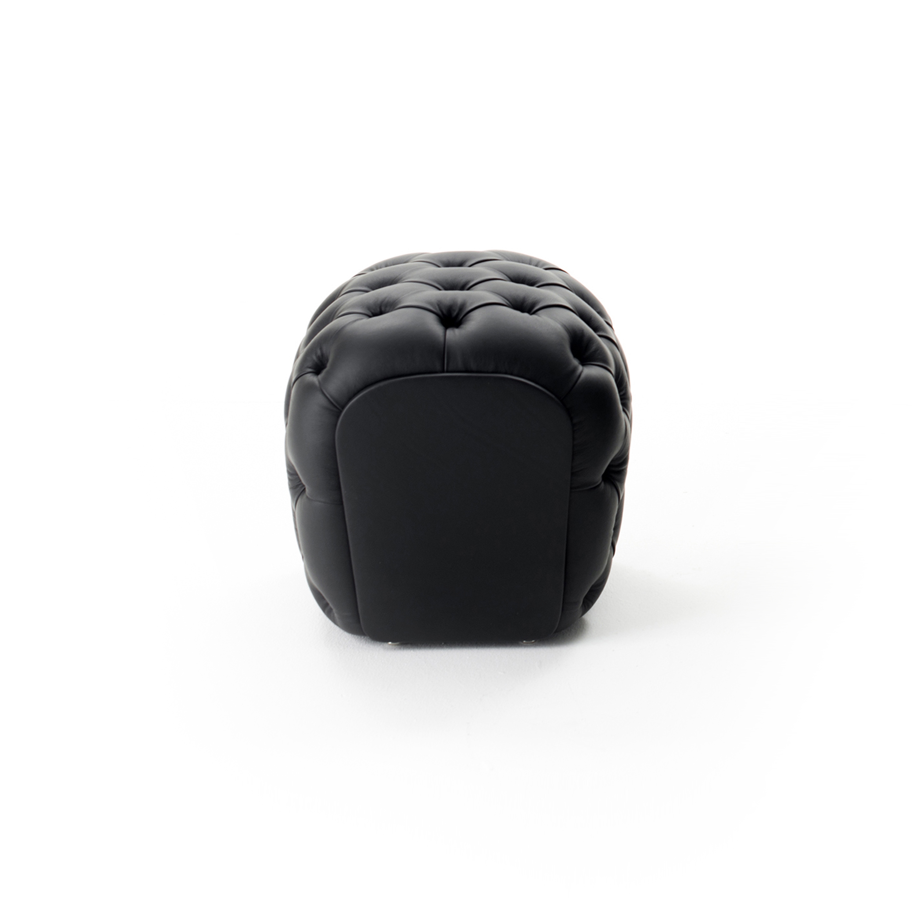 Display product Guelfo footstool from manufacturer Opinion Ciatti
