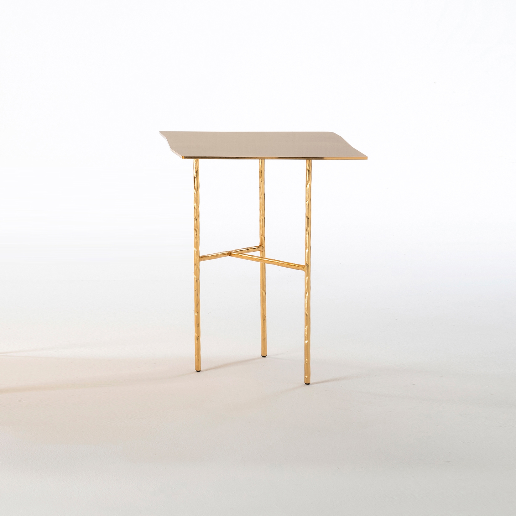 Mostra il prodotto XXX side tables collection del produttore Opinion Ciatti