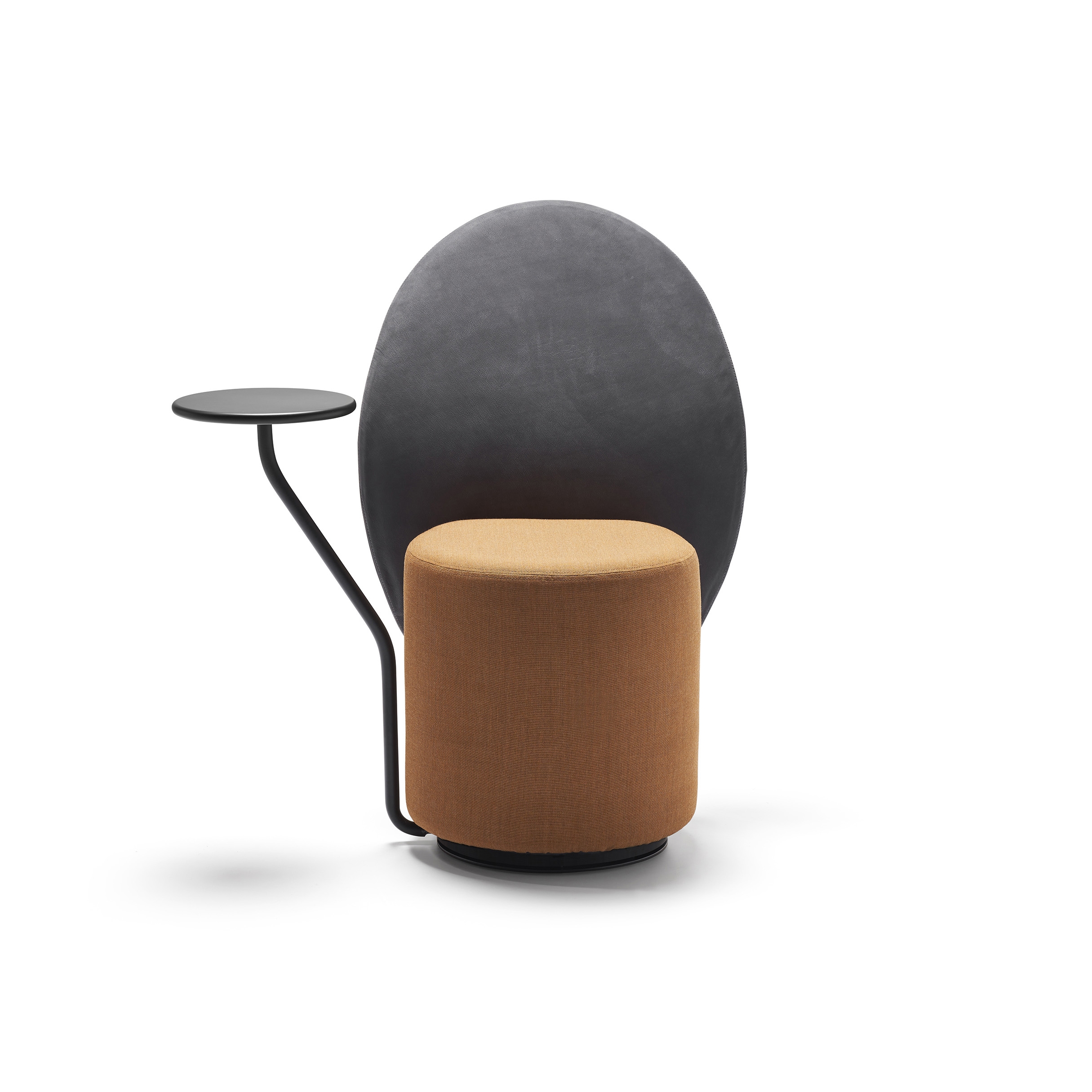 Display product Loomi armchair with table from manufacturer Opinion Ciatti