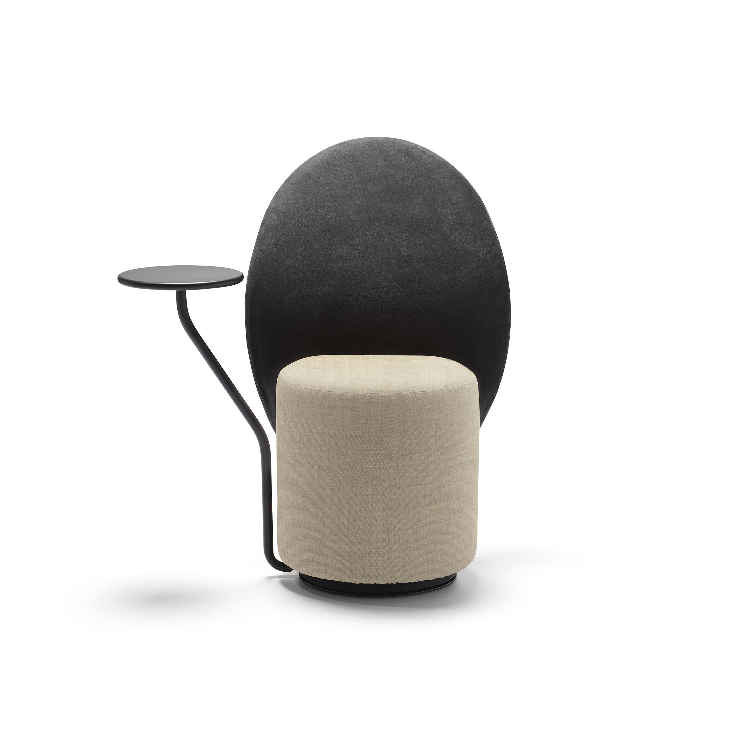 Loomi armchair with table