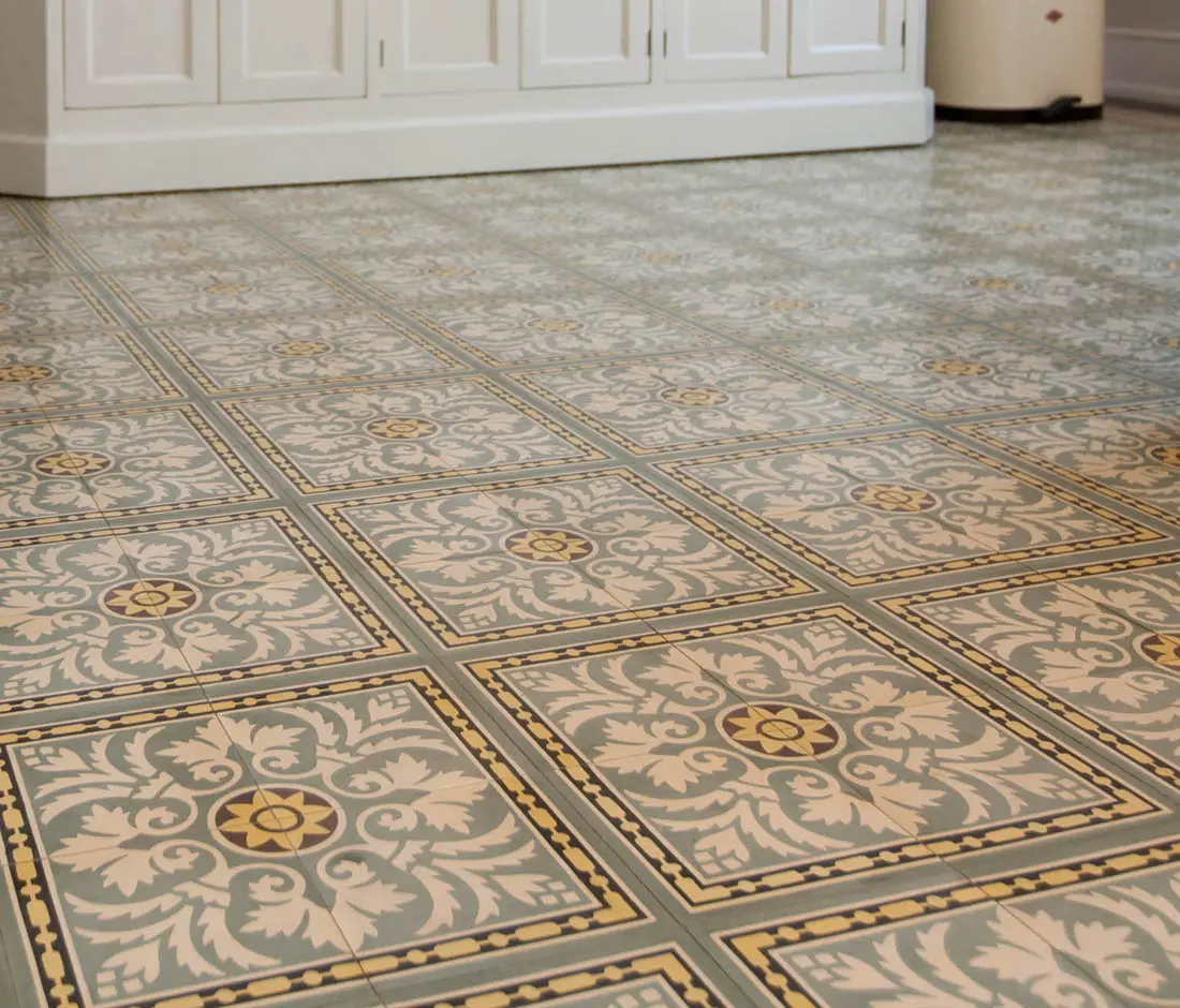 VIA - Cement tile