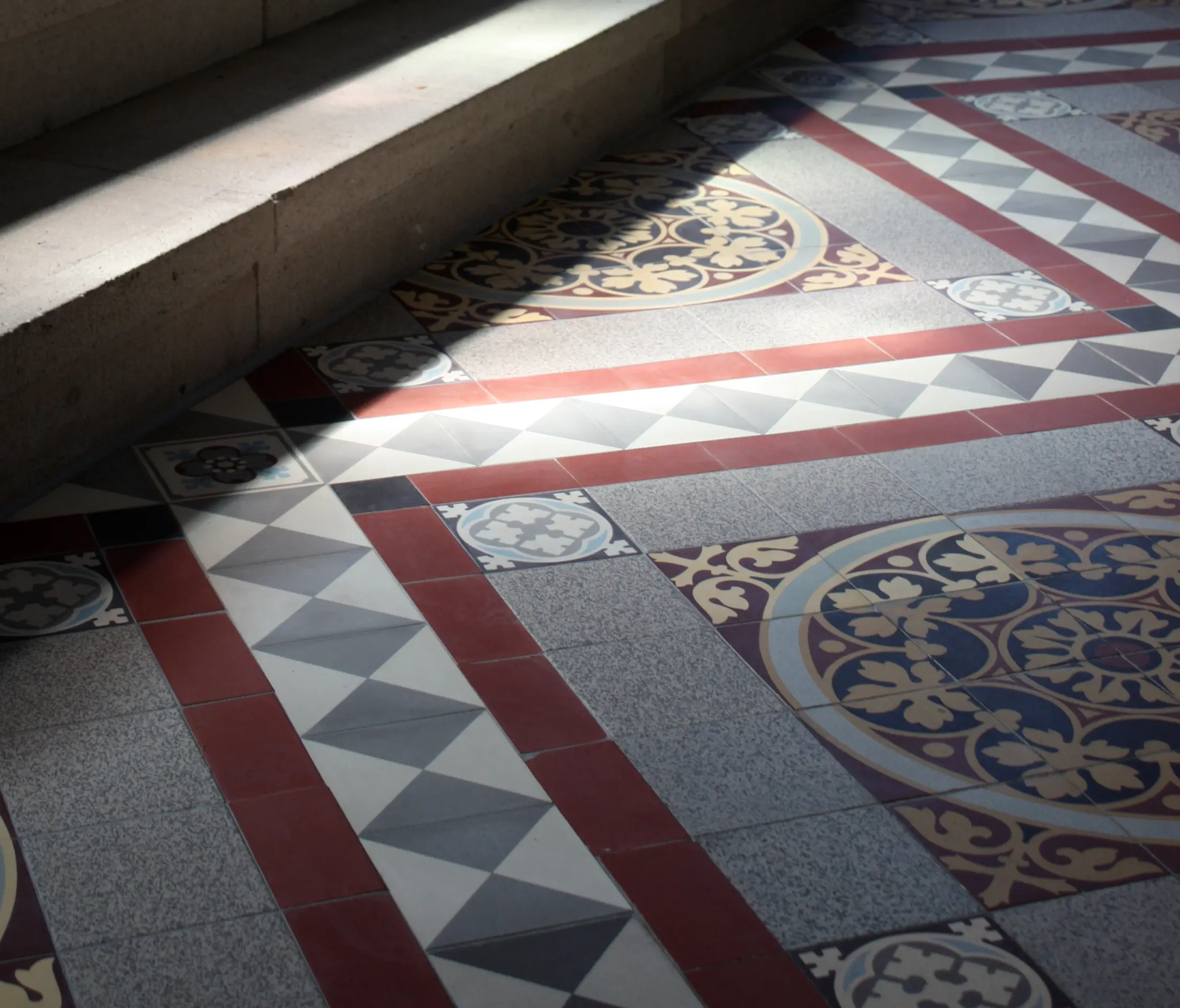 VIA - Cement tile