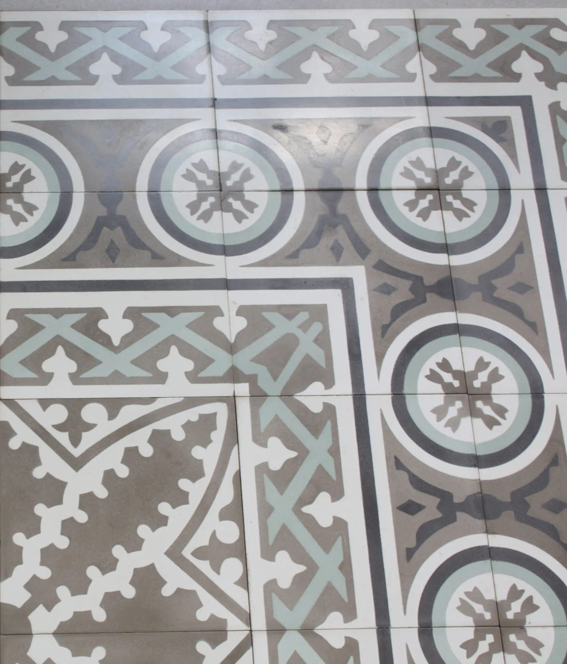 VIA - Cement tile