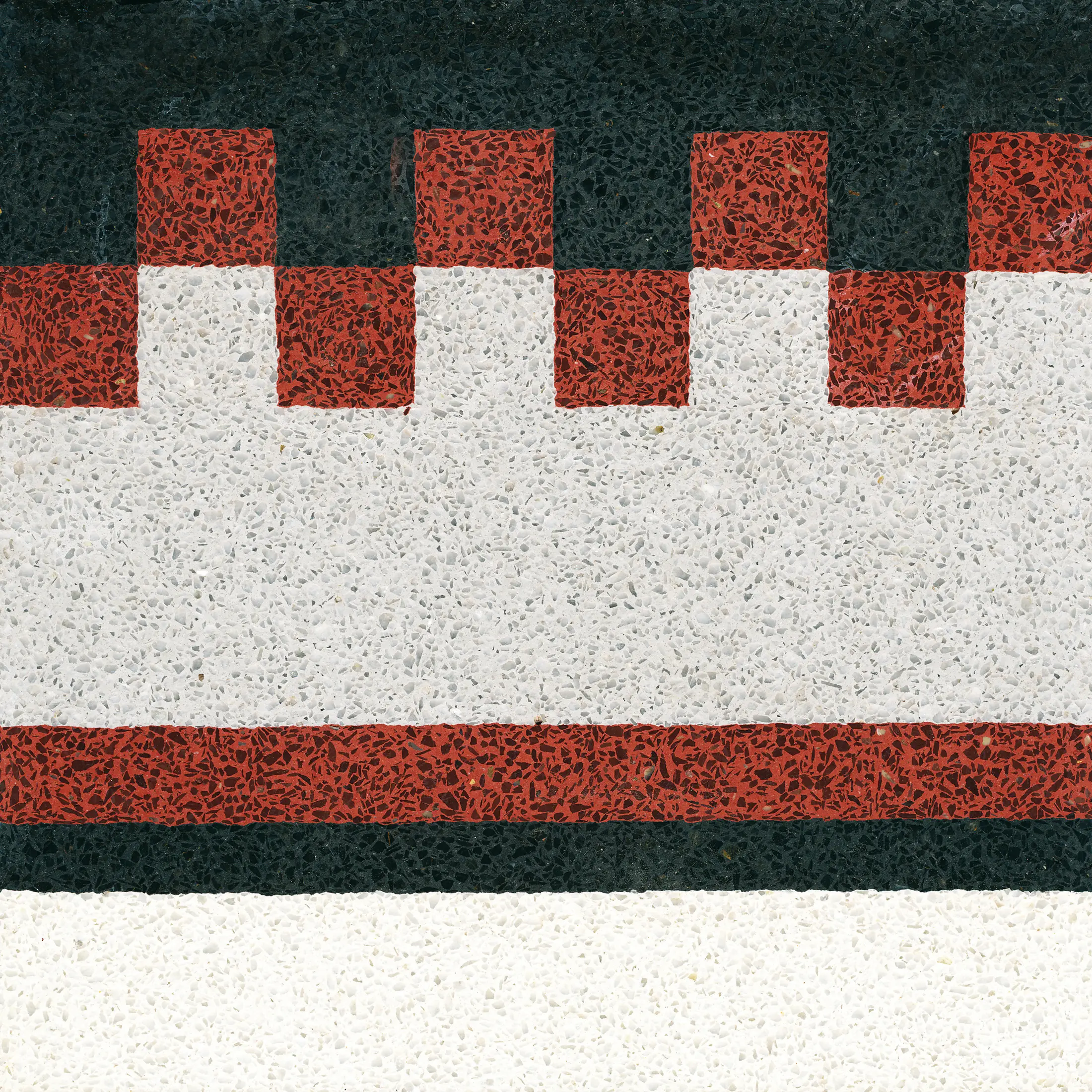 VIA - Terrazzo edge tile