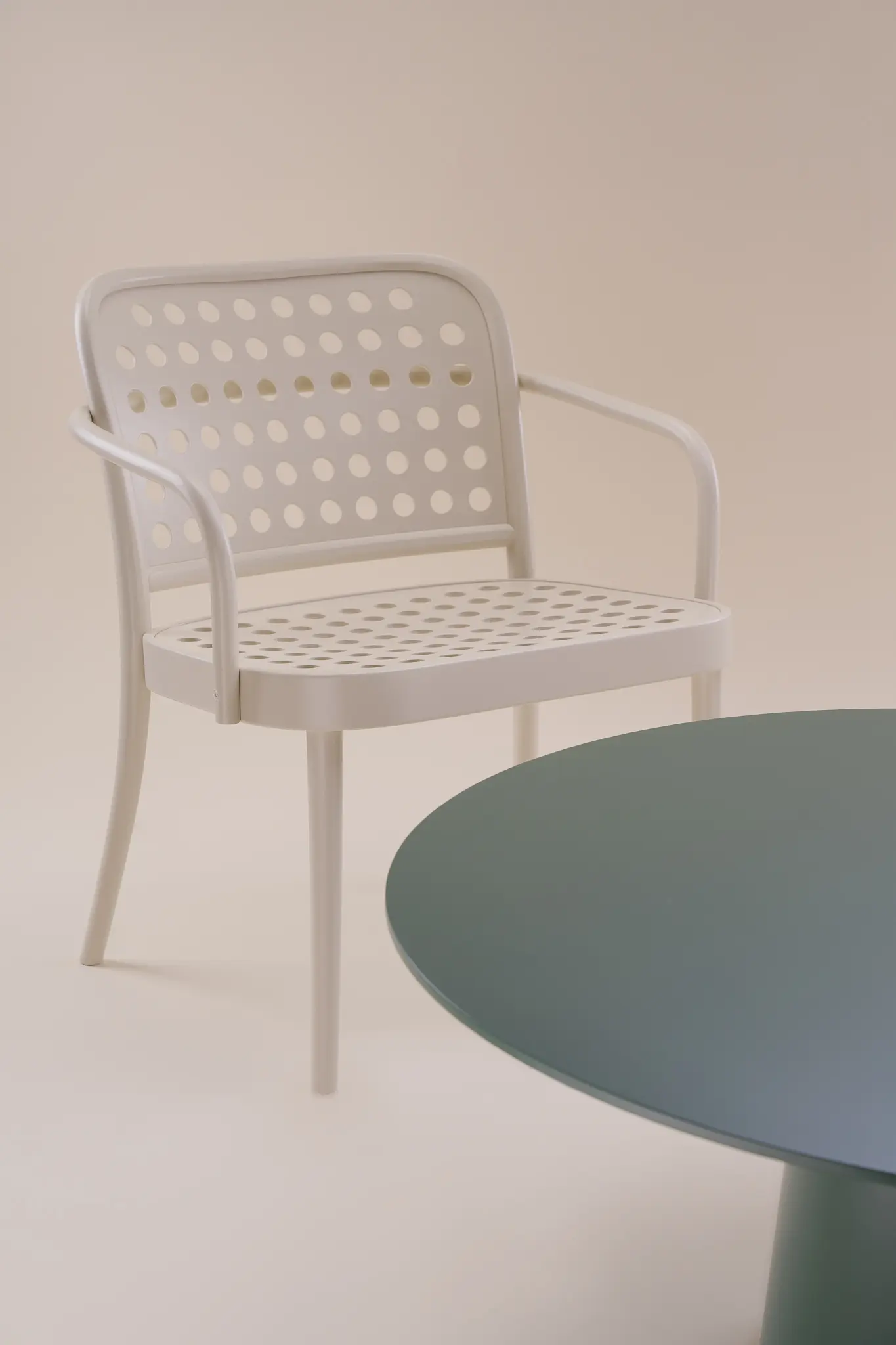 TON A.S. - 822 Barstool