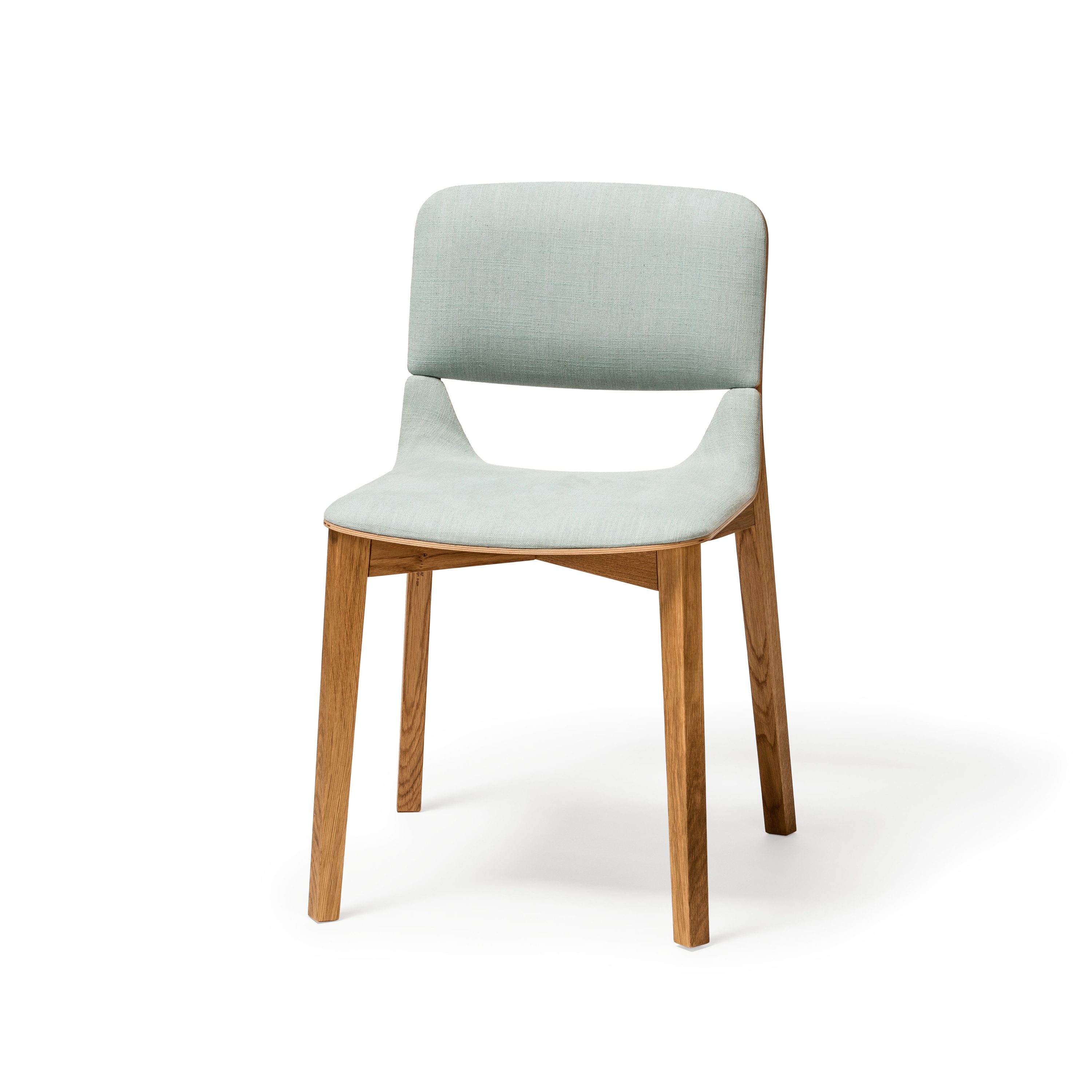 Display product Leaf Chair from manufacturer TON A.S.
