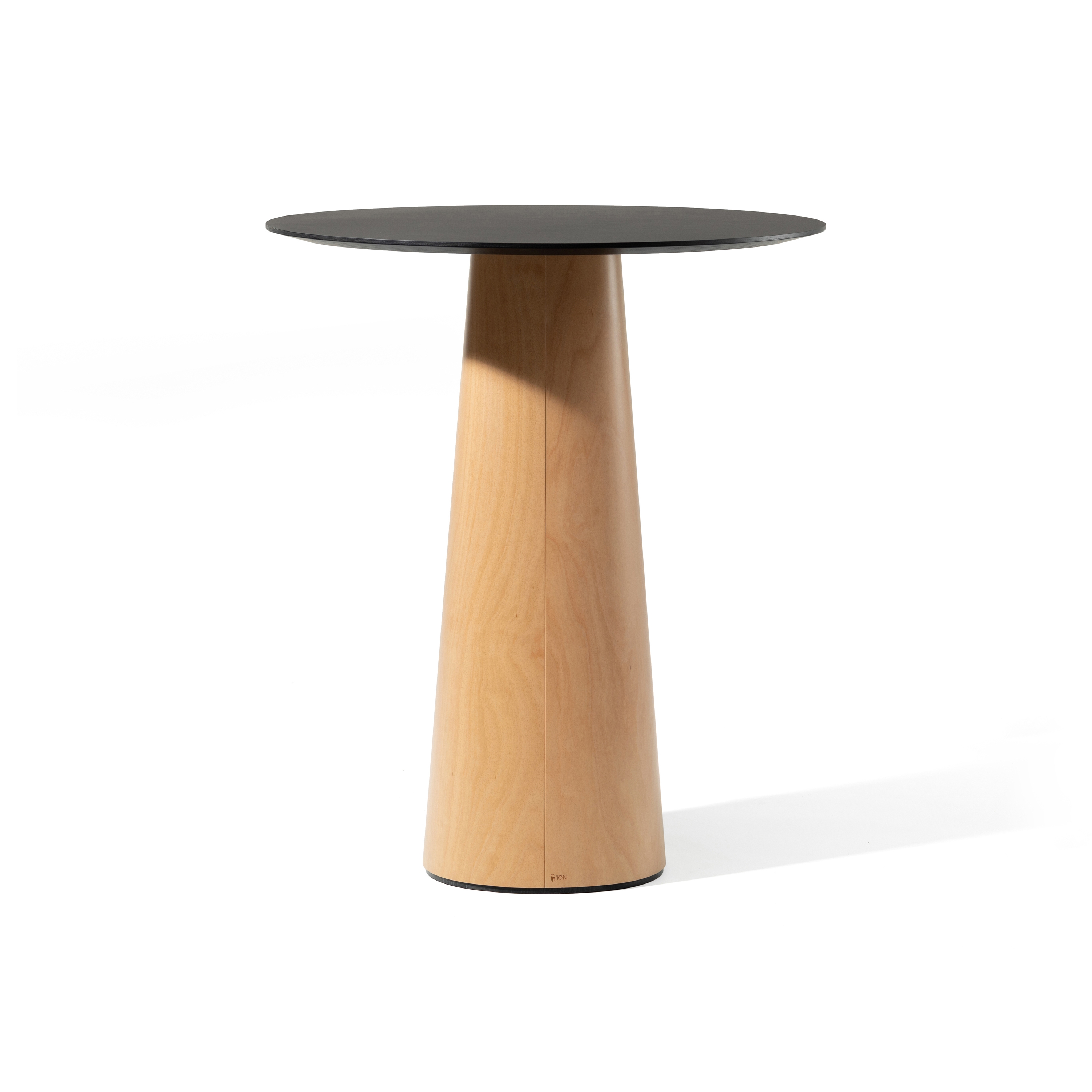 Produkt P.O.V. Tisch des Herstellers TON A.S. anzeigen