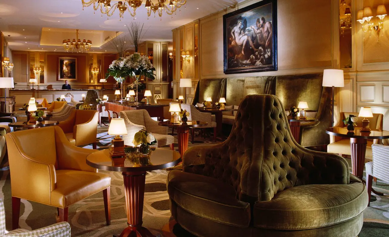 Neoz Lighting - Ritz