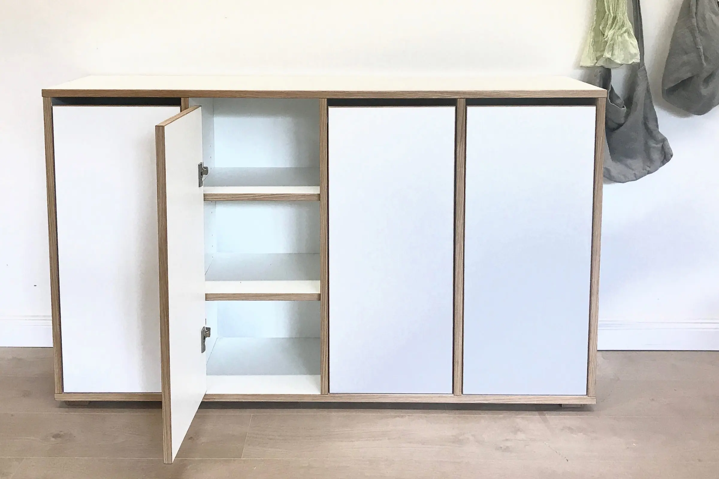 Andreas Janson - Brad 140 Shoe Cabinet