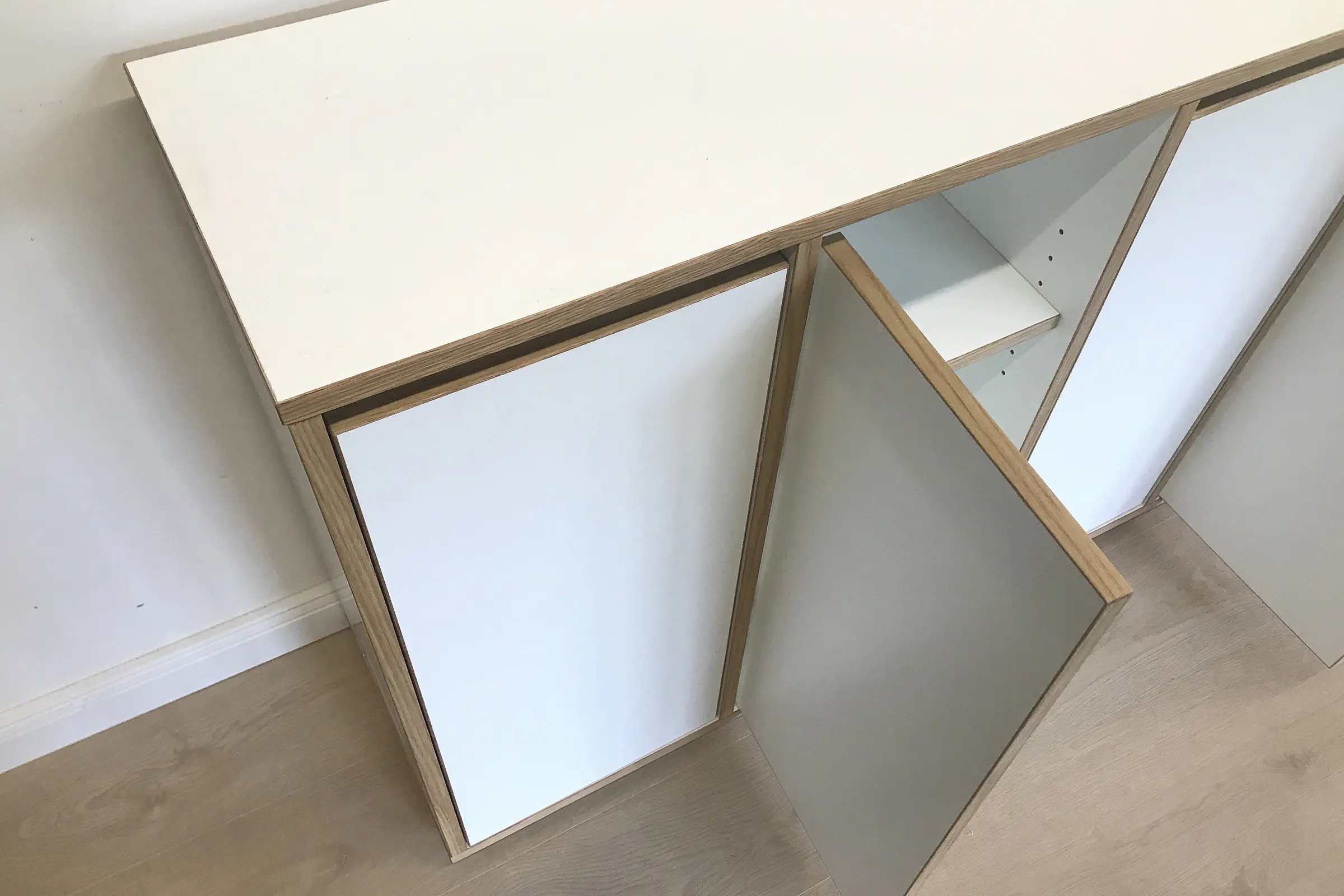 Andreas Janson - Brad 140 Shoe Cabinet
