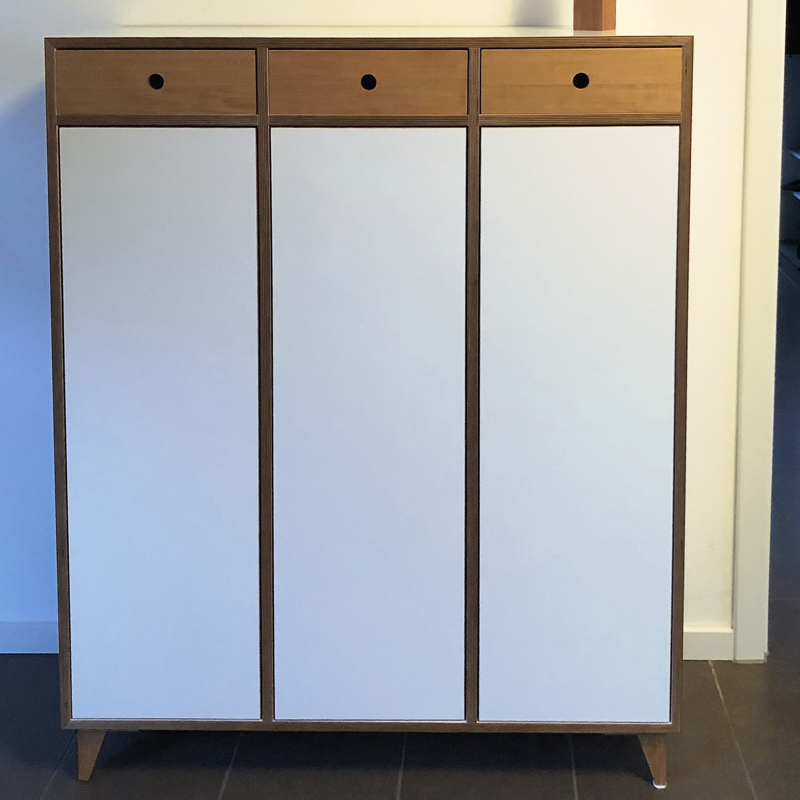 Produkt Brad 140 Schuhschrank des Herstellers Andreas Janson anzeigen