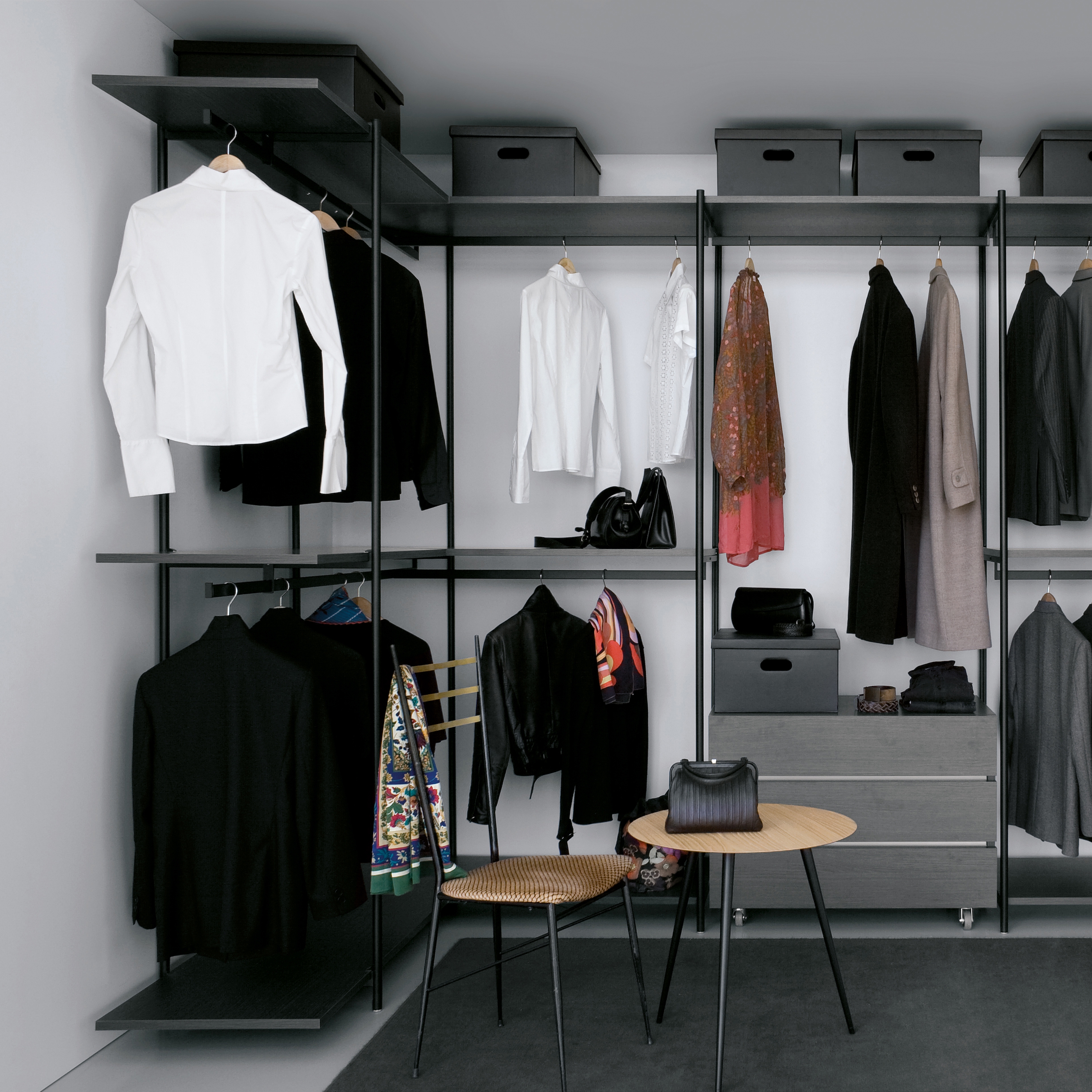 WALK-IN CLOSETS