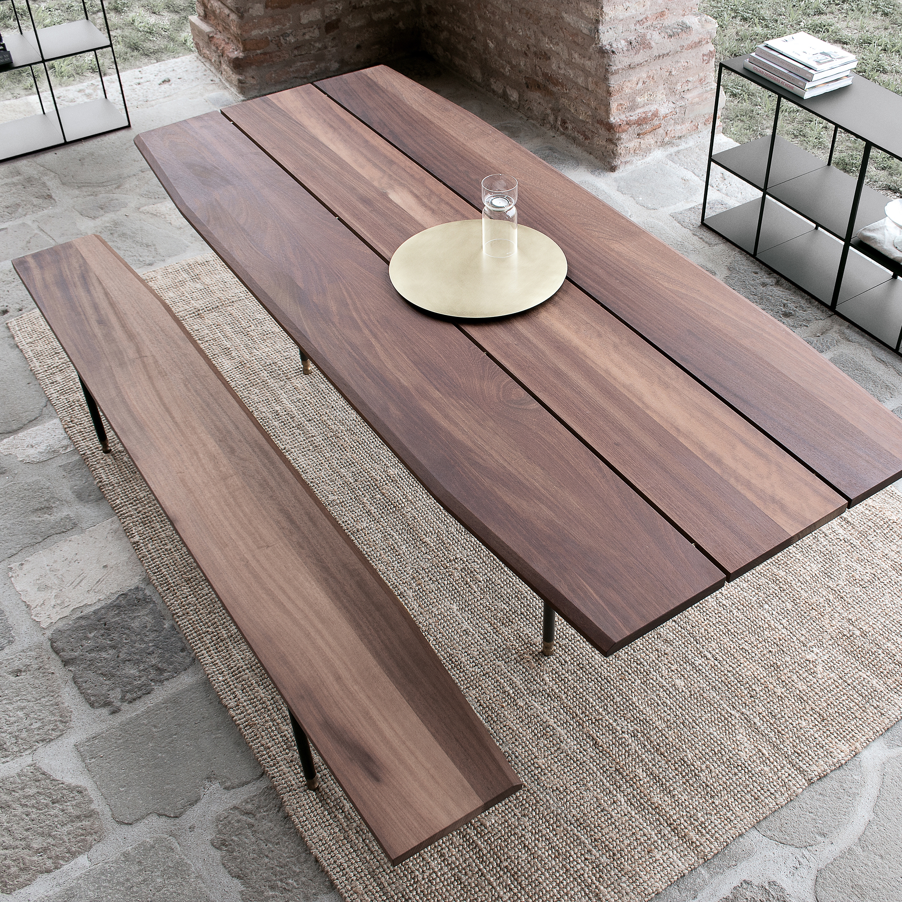 Display product T8 from manufacturer Extendo