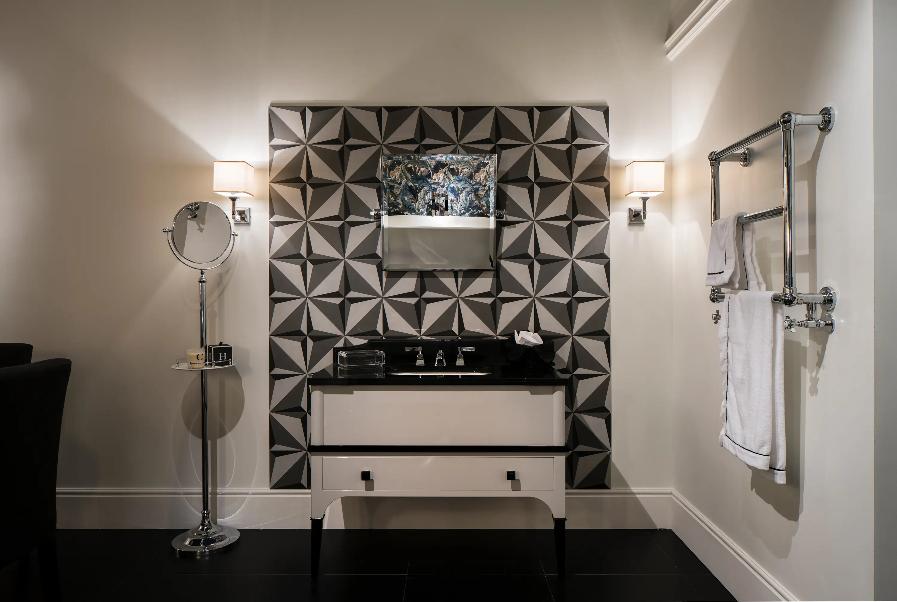Devon&Devon - Suite Vanity Unit