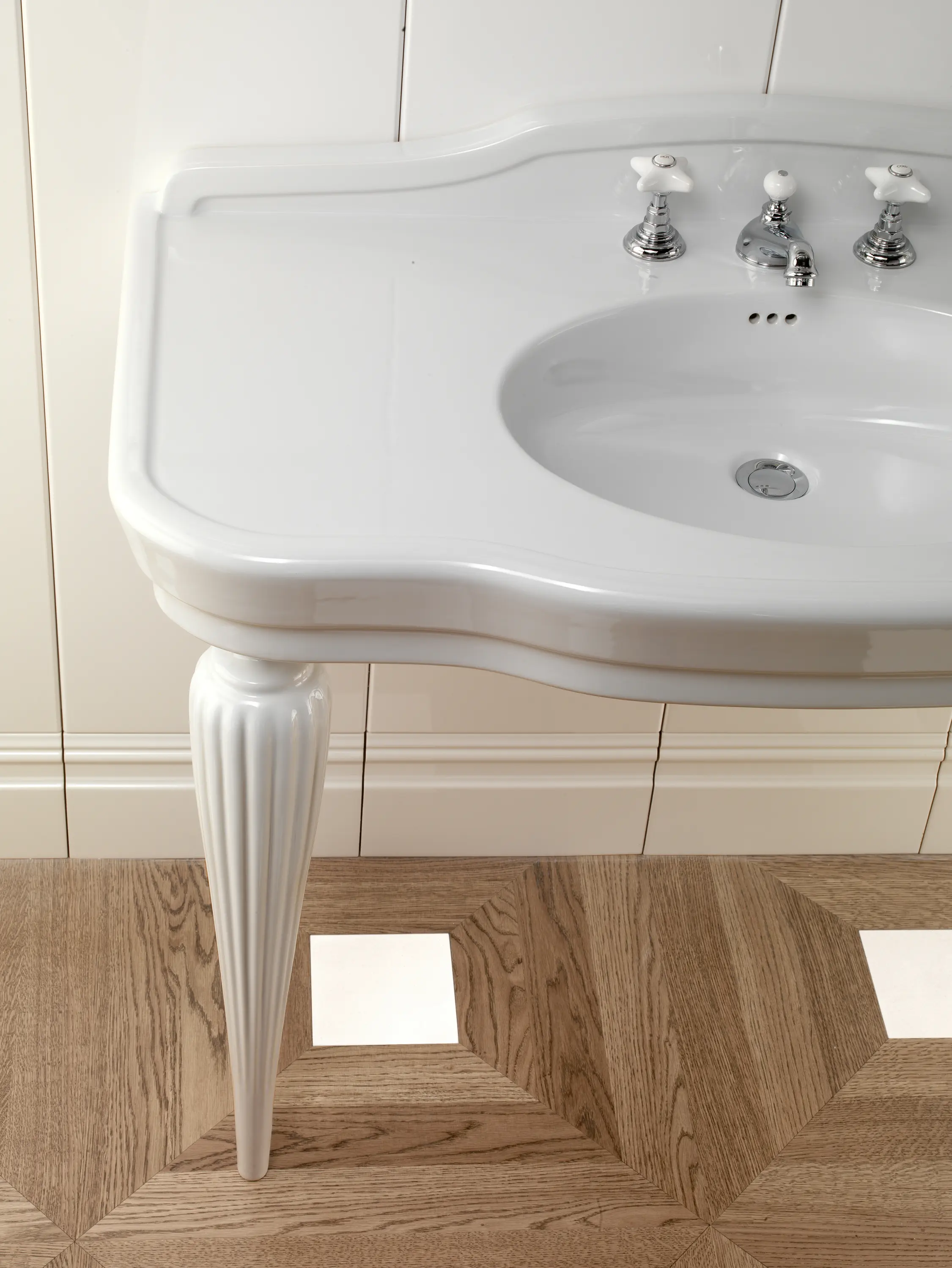 Devon&Devon - Serenade Consola