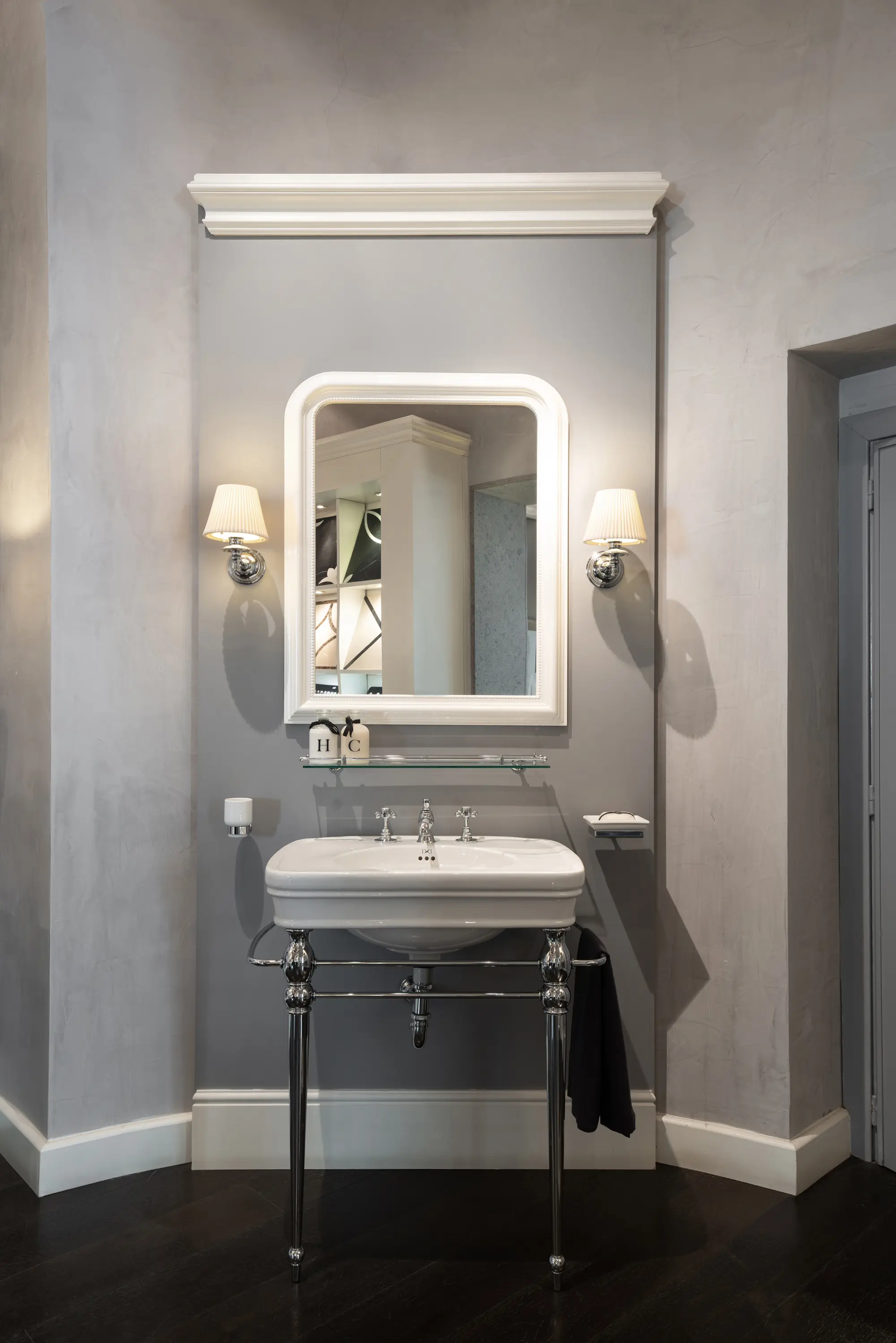 Devon&Devon - White Madame Mirror