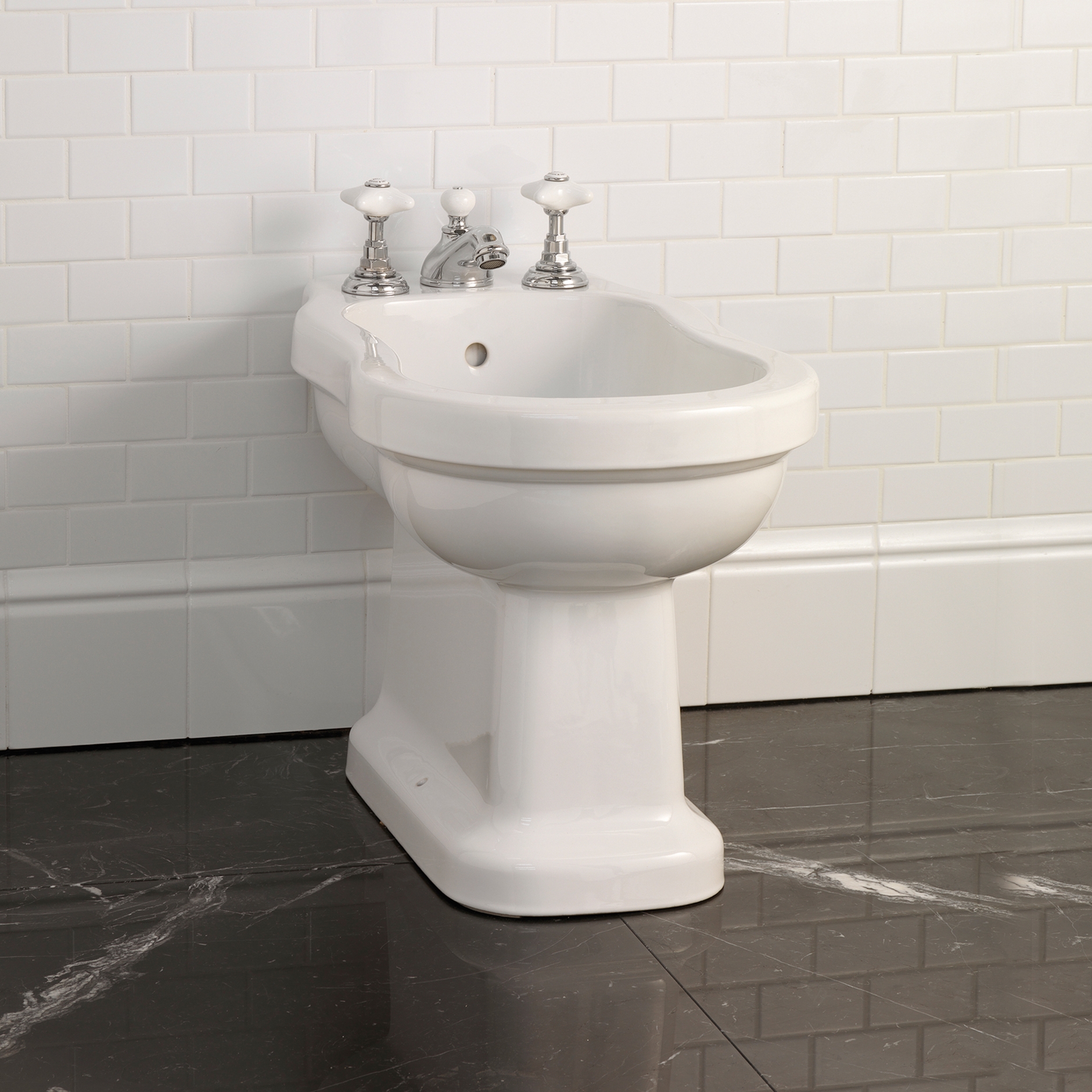 Mostrar el producto Bidé Blues del fabricante Devon&Devon