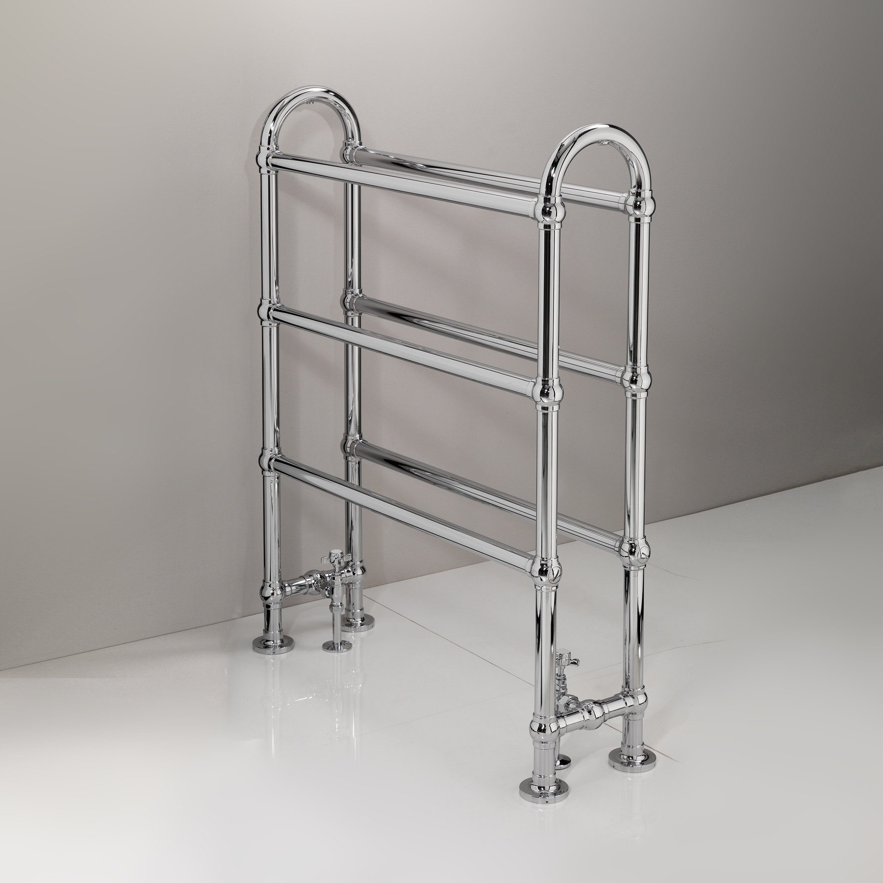 Display product Baccus 8 Towel warmer from manufacturer Devon&Devon