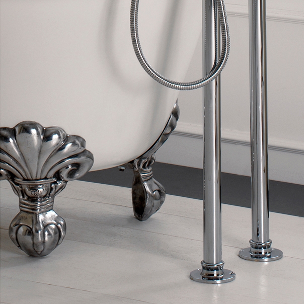 Mostrar el producto White Rose Columna griferia del fabricante Devon&Devon