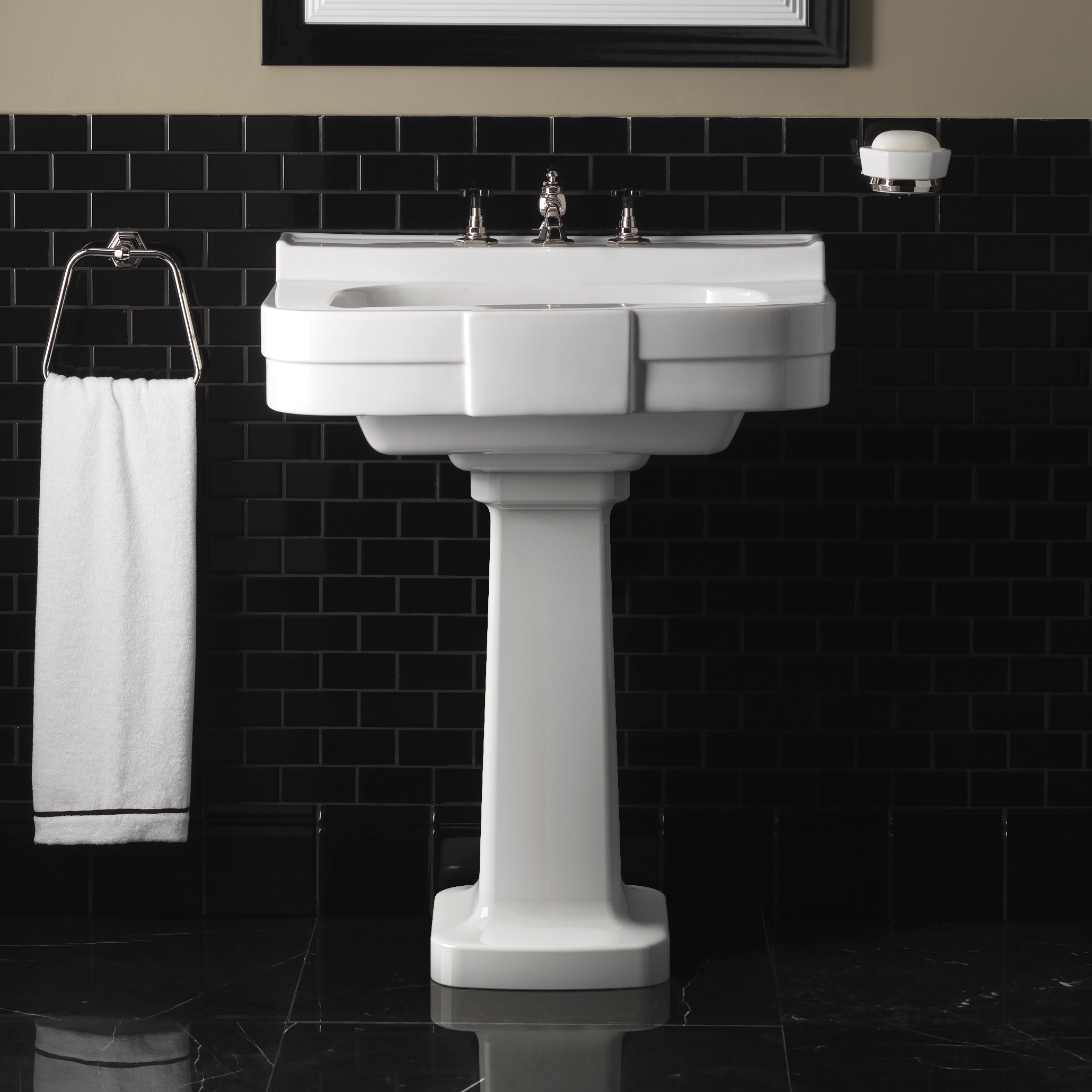 Vertoon produk Bogart Basin van vervaardiger Devon&Devon