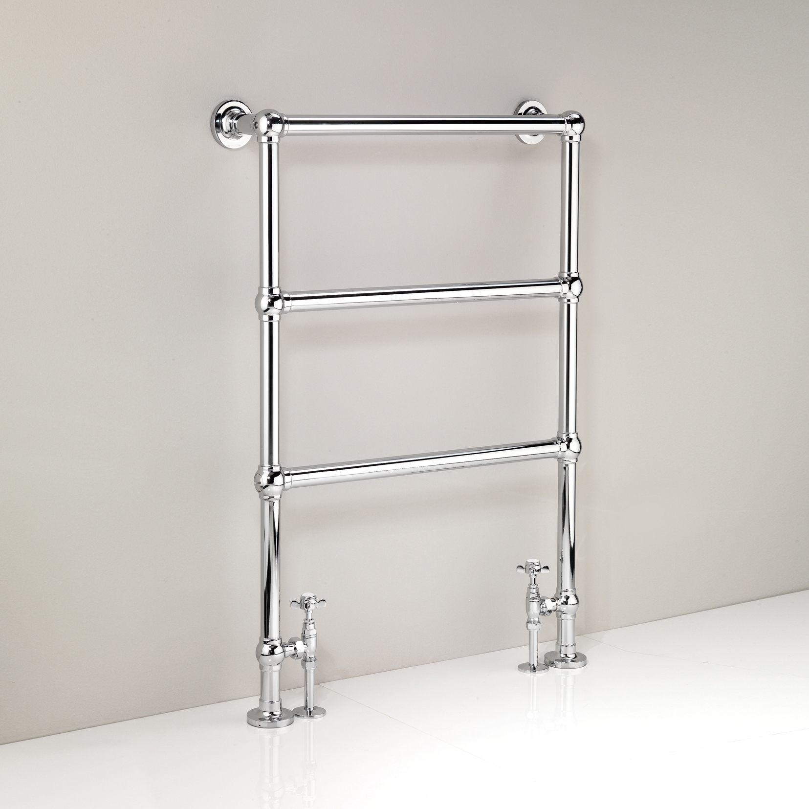 Display product Baccus 4 Towel warmer from manufacturer Devon&Devon