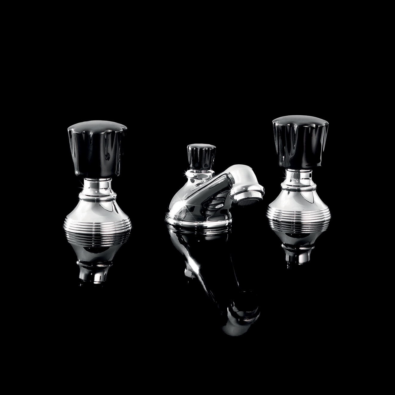 Mostrar el producto Black Morris Grupo grifones lavabo 3 huecos del fabricante Devon&Devon