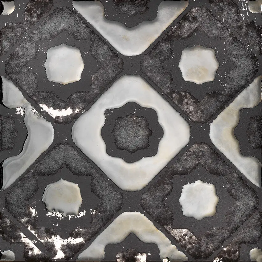 Devon&Devon - Flora Tiles | Freesia Black Ground