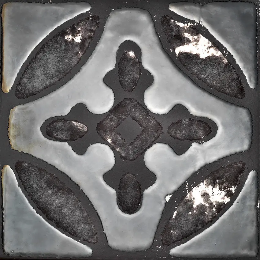 Devon&Devon - Flora Tiles | Primrose Black Ground