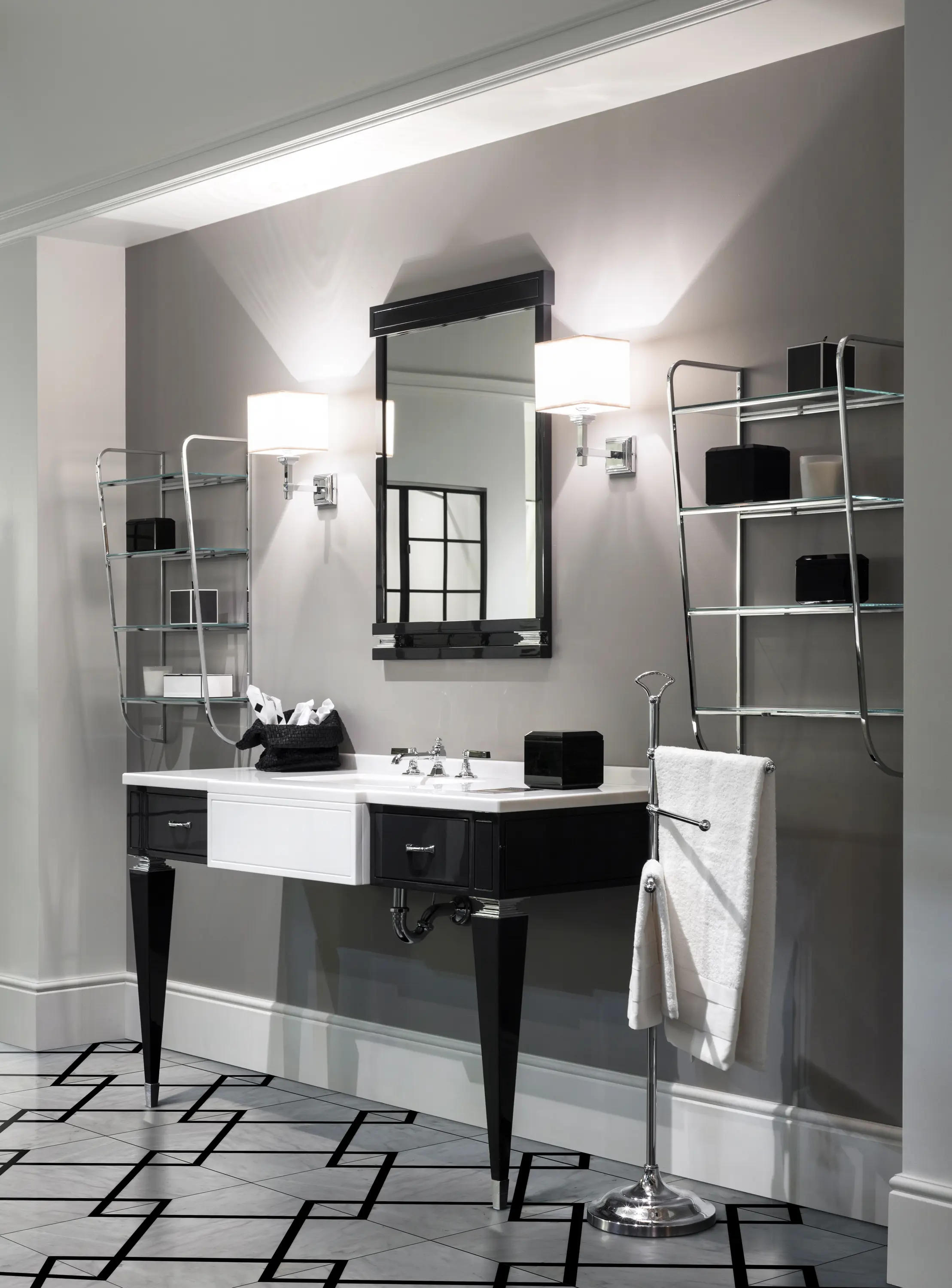 Devon&Devon - Bentley Vanity Unit