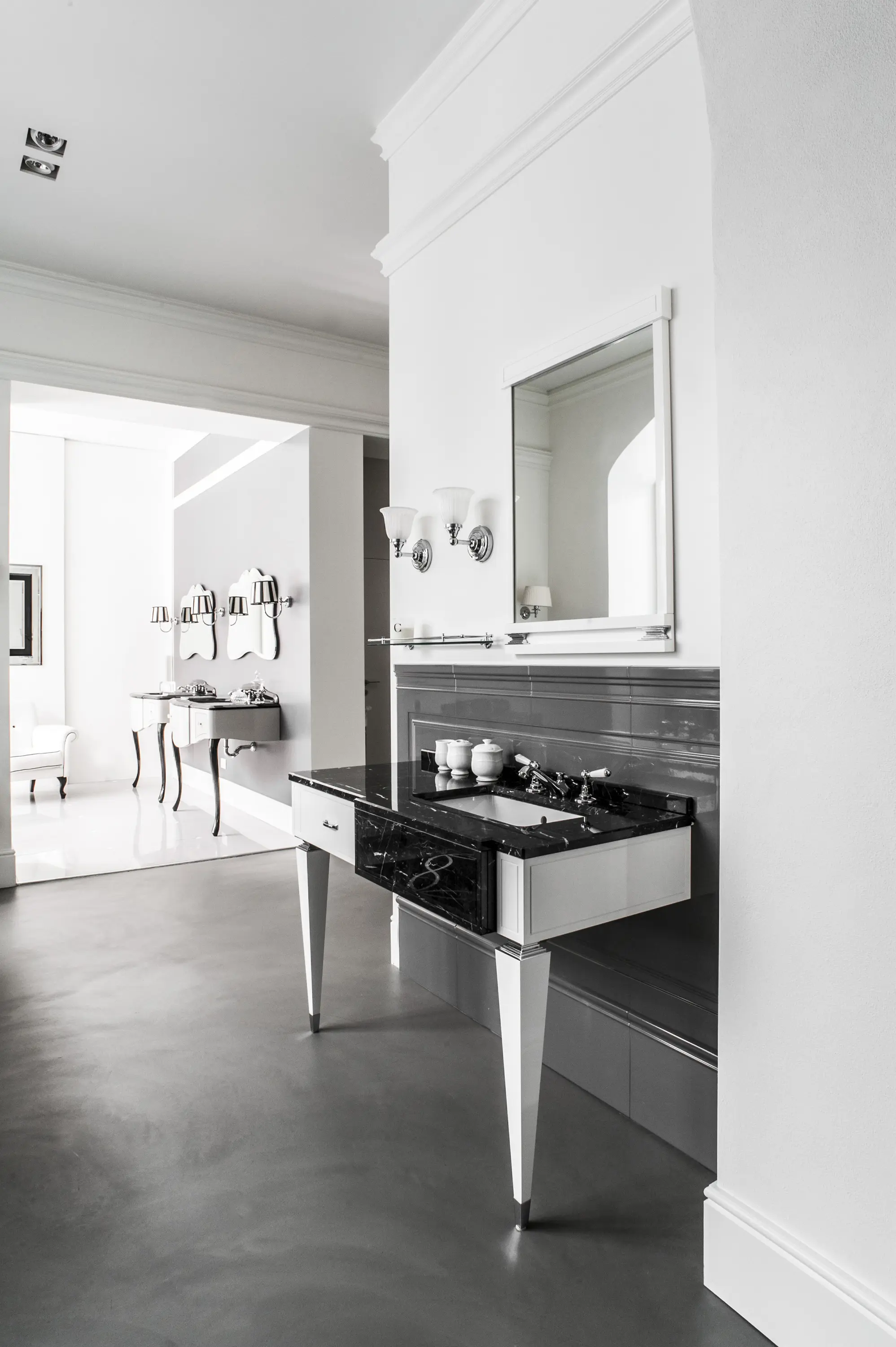 Devon&Devon - Bentley Vanity Unit
