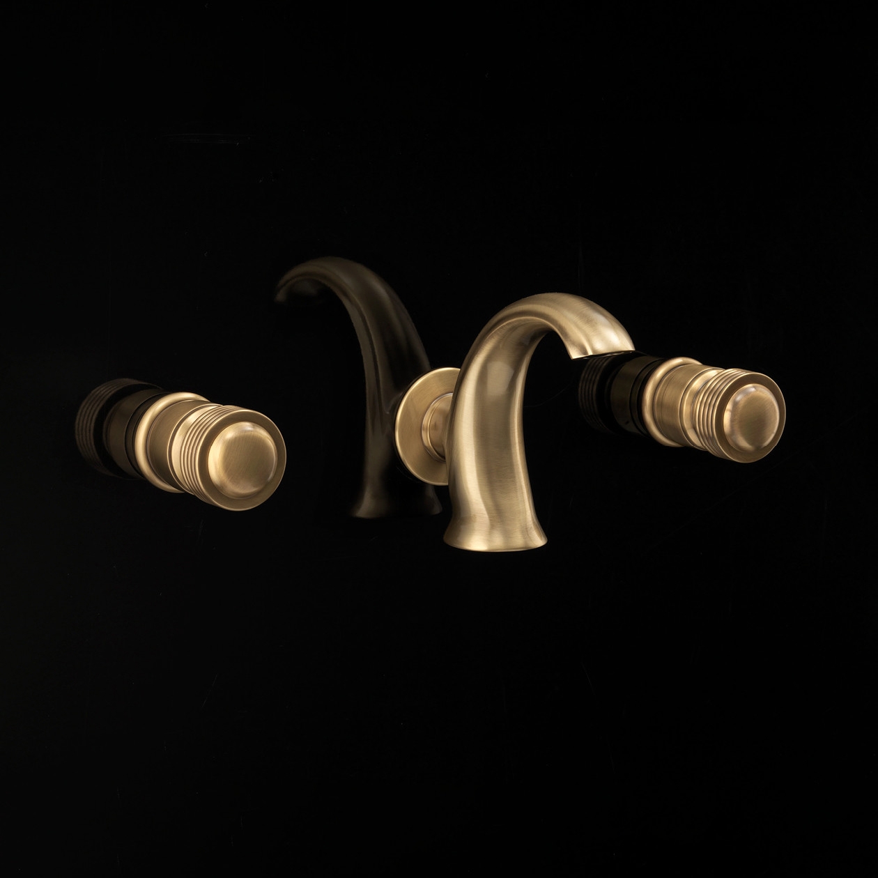 Mostrar el producto Griferia lavabo Royal del fabricante Devon&Devon