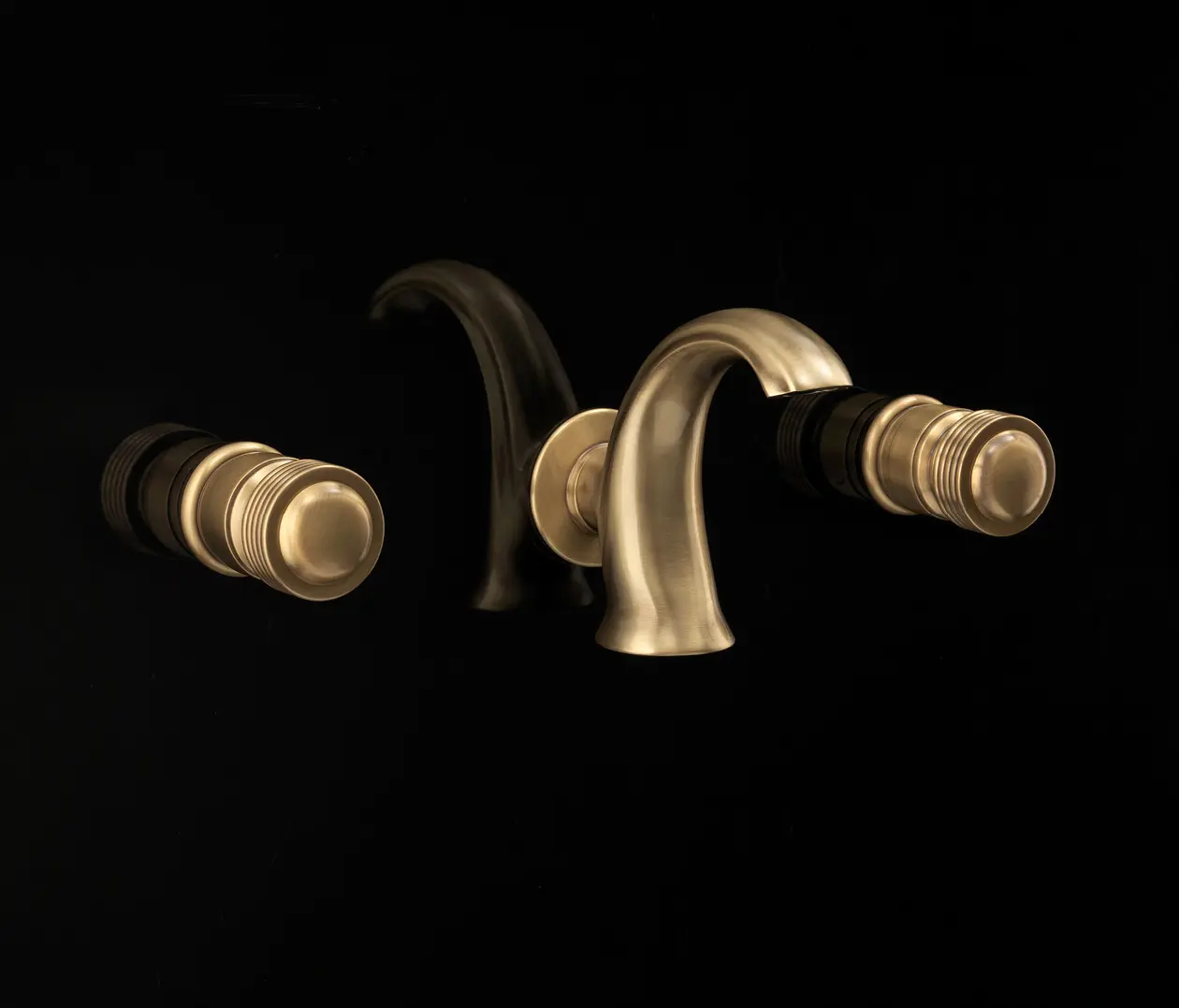 Devon&Devon - Royal Basin wall mixer