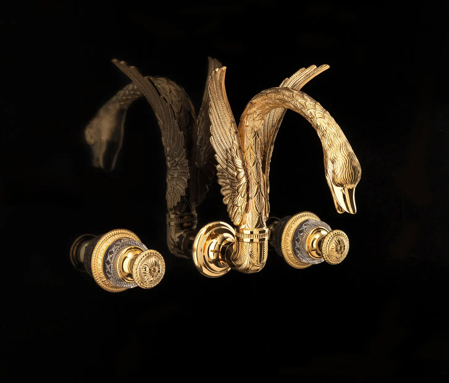 Devon&Devon - Swan Basin wall mixer