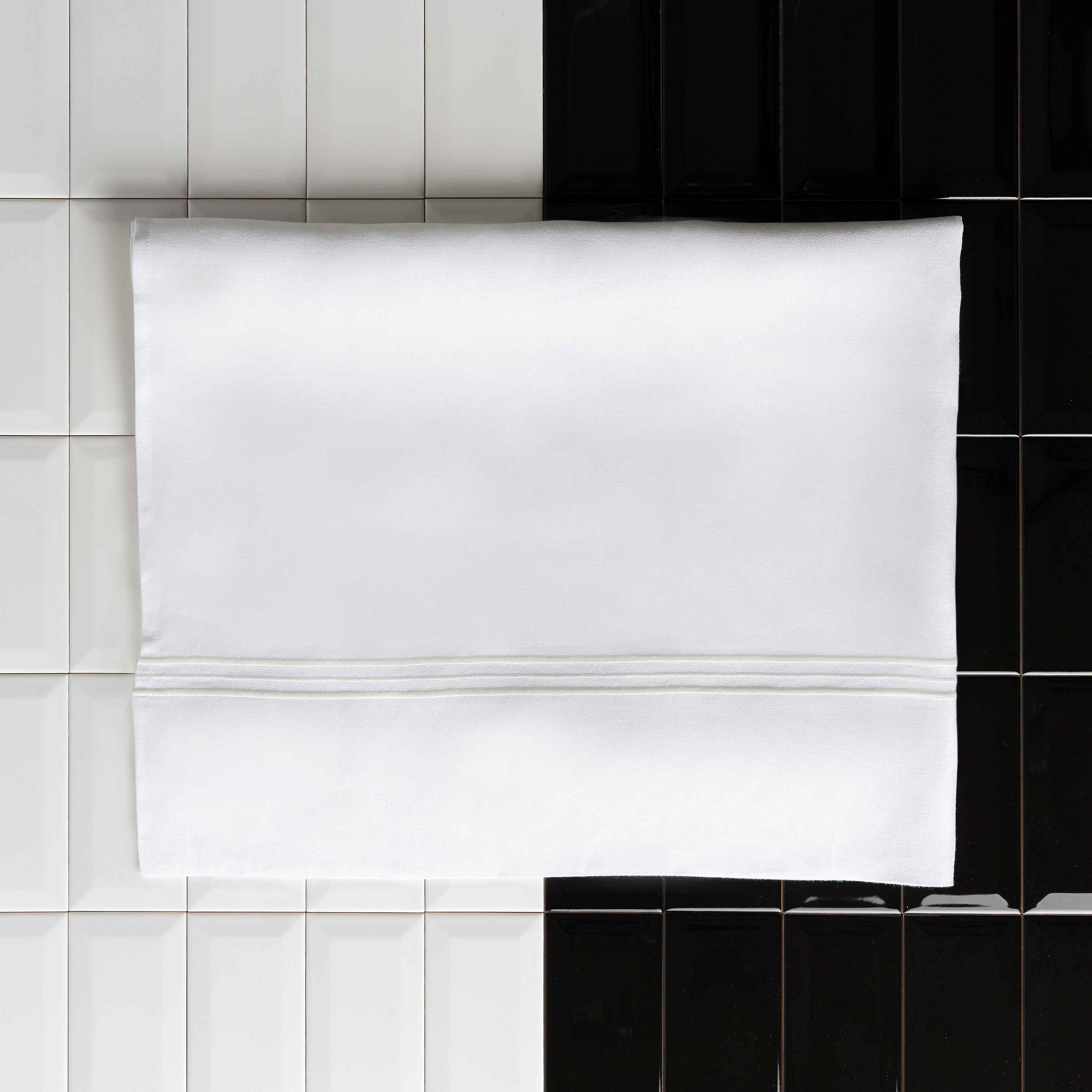 Display product Home Boutique | Pure linen bath sheet from manufacturer Devon&Devon
