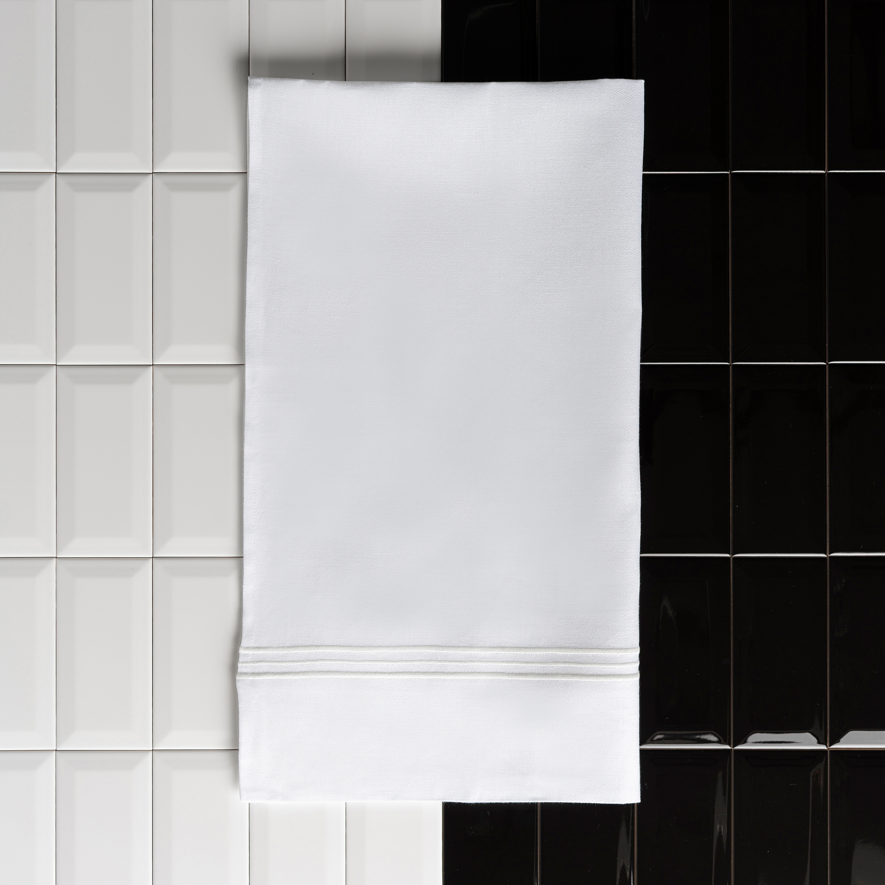 Display product Home Boutique | Pure linen hand towel from manufacturer Devon&Devon