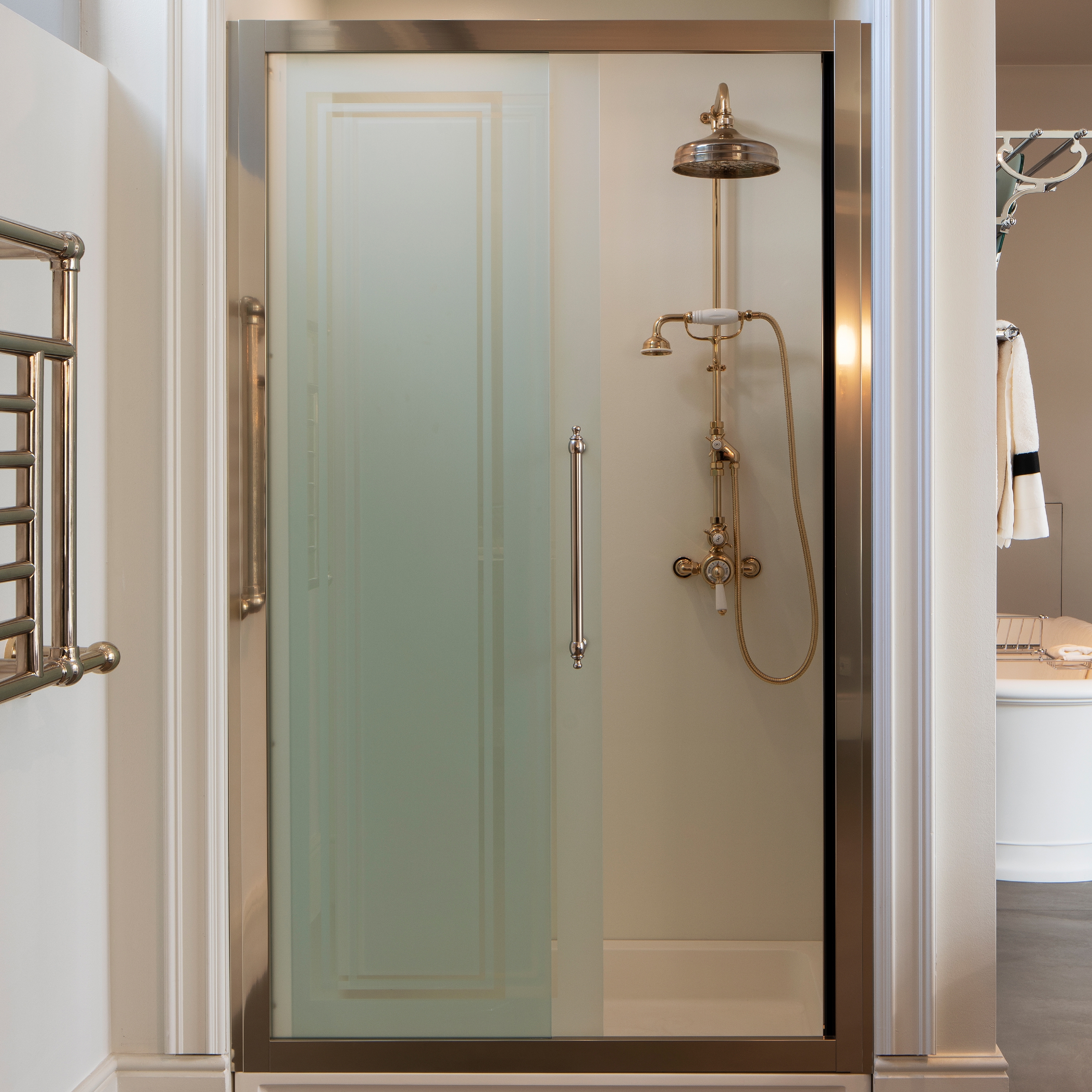 Mostrar el producto Puerta para ducha empotrada Majestic del fabricante Devon&Devon