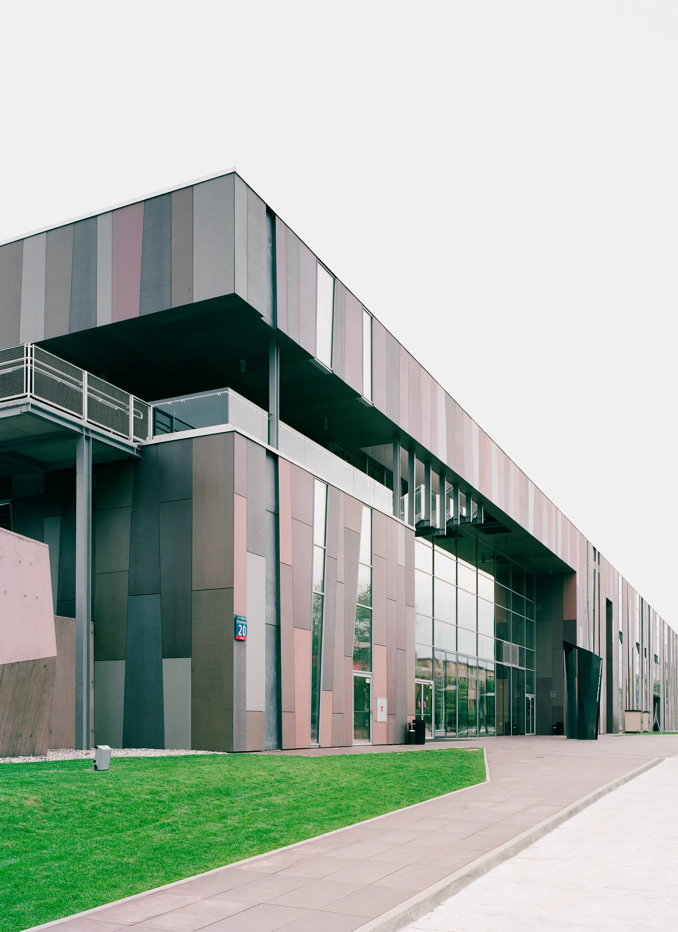 Rieder - concrete skin | Copernikus Science Center Warsaw