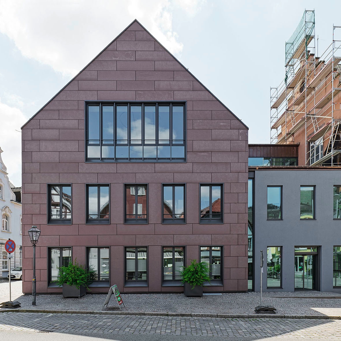Mostra il prodotto concrete skin | Zell am Harmersbach town hall del produttore Rieder