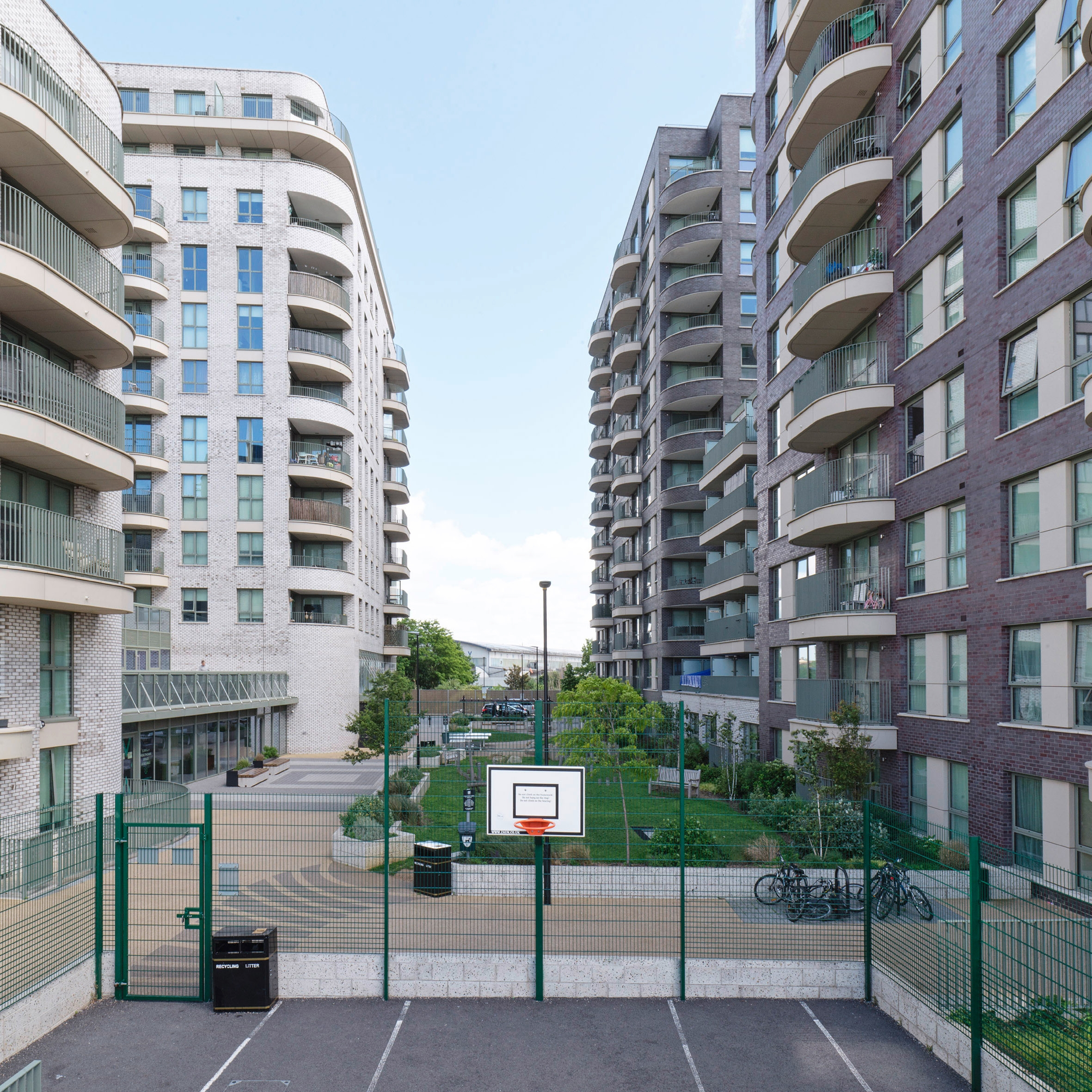 Mostra il prodotto formparts | Oaklands del produttore Rieder
