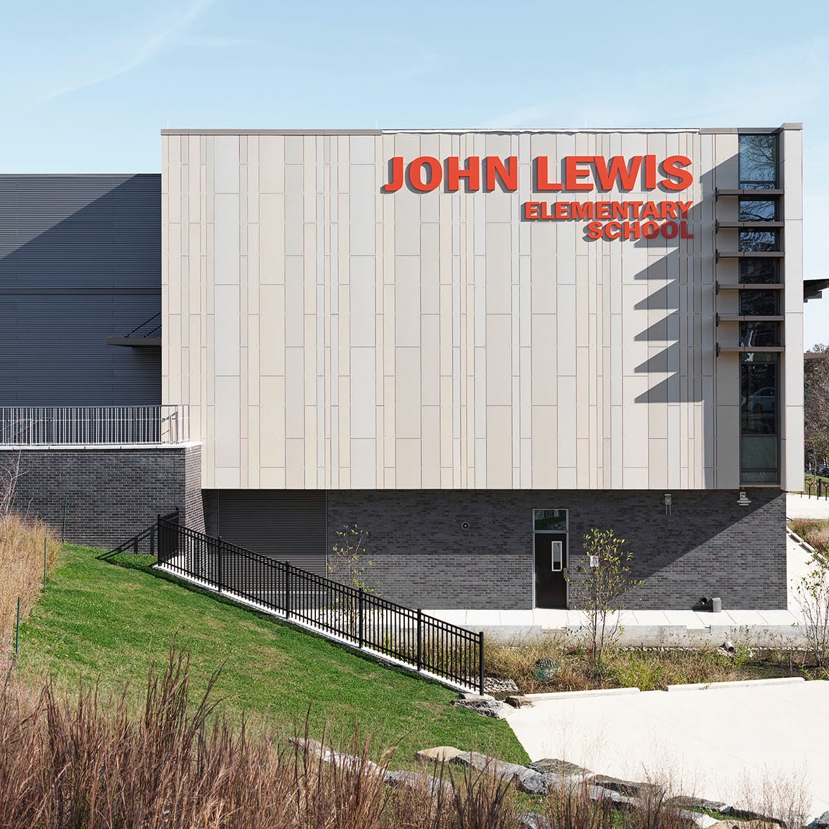 Produkt öko skin | John Lewis Elementary School des Herstellers Rieder anzeigen